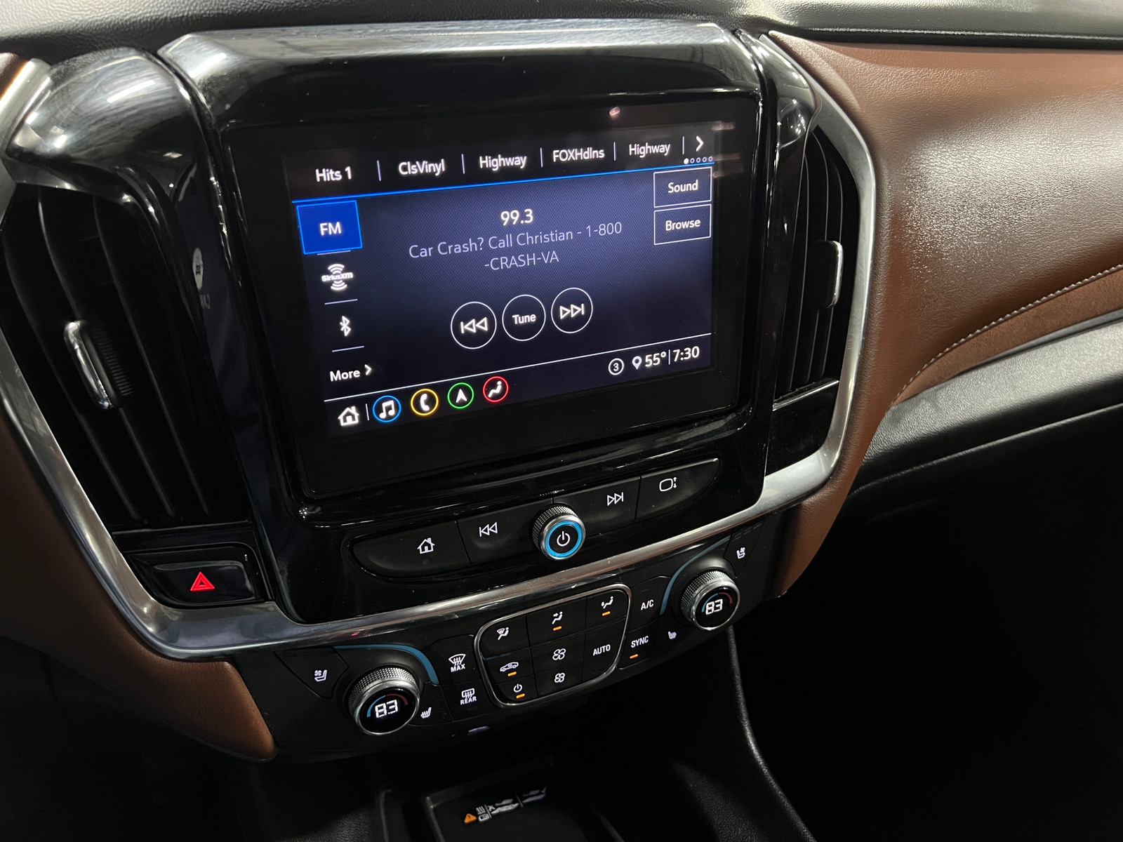 Thumbnail: 2021 Chevrolet Traverse - 3