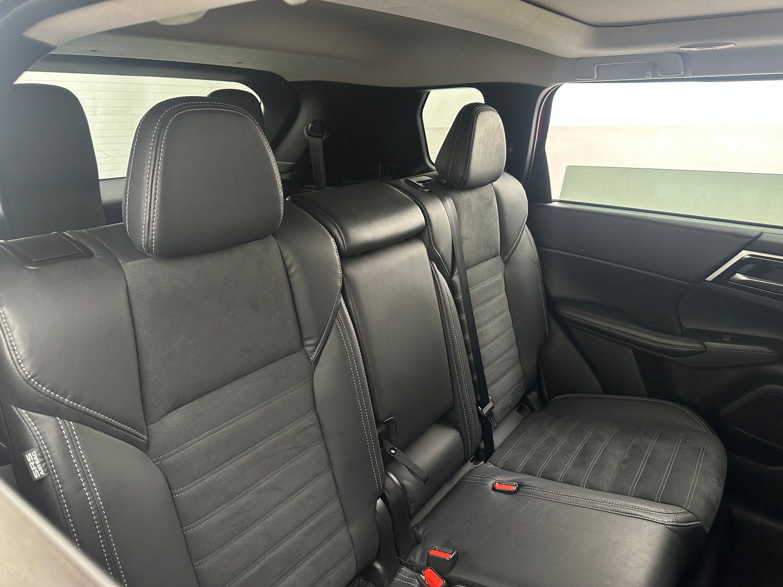 Thumbnail: 2022 Mitsubishi Outlander - 5