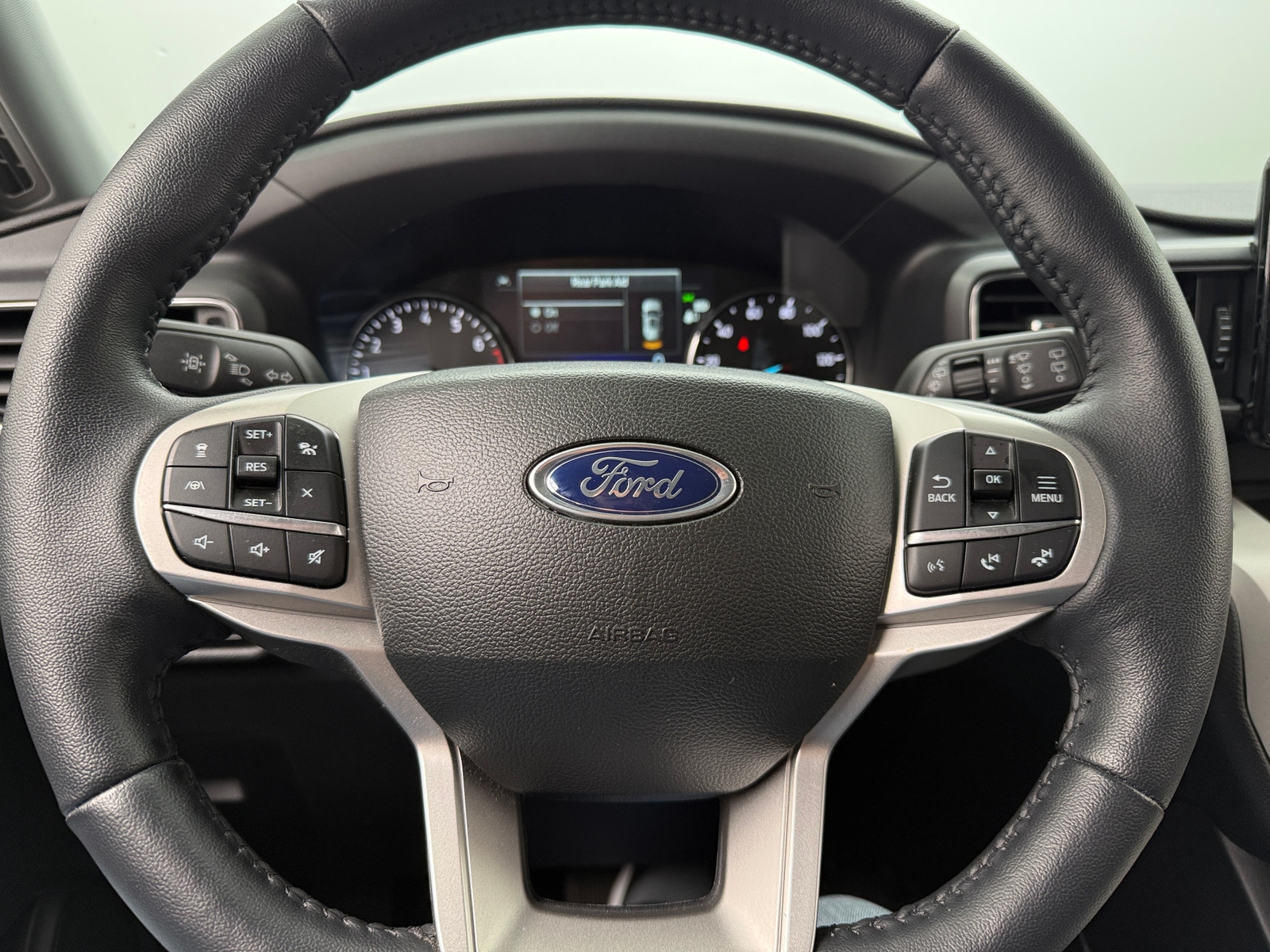 Thumbnail: 2023 Ford Explorer - 5