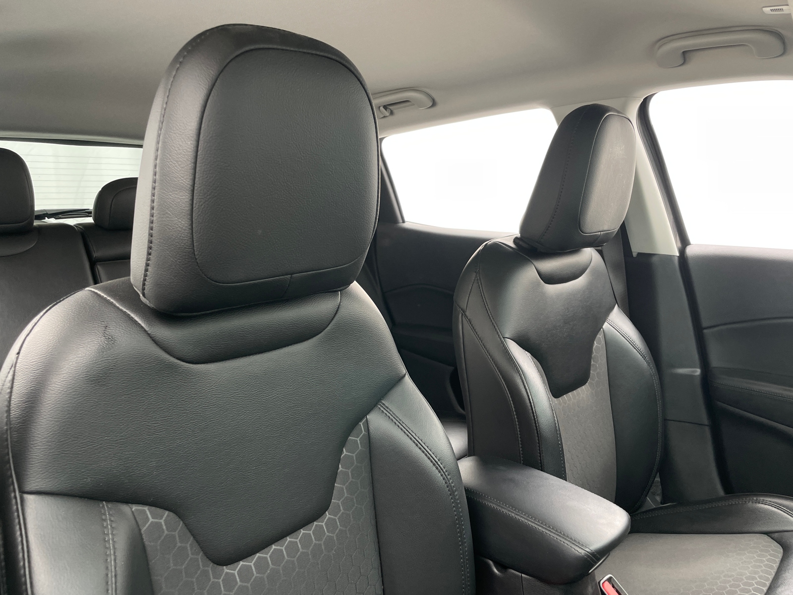 Thumbnail: 2018 Jeep Compass - 2