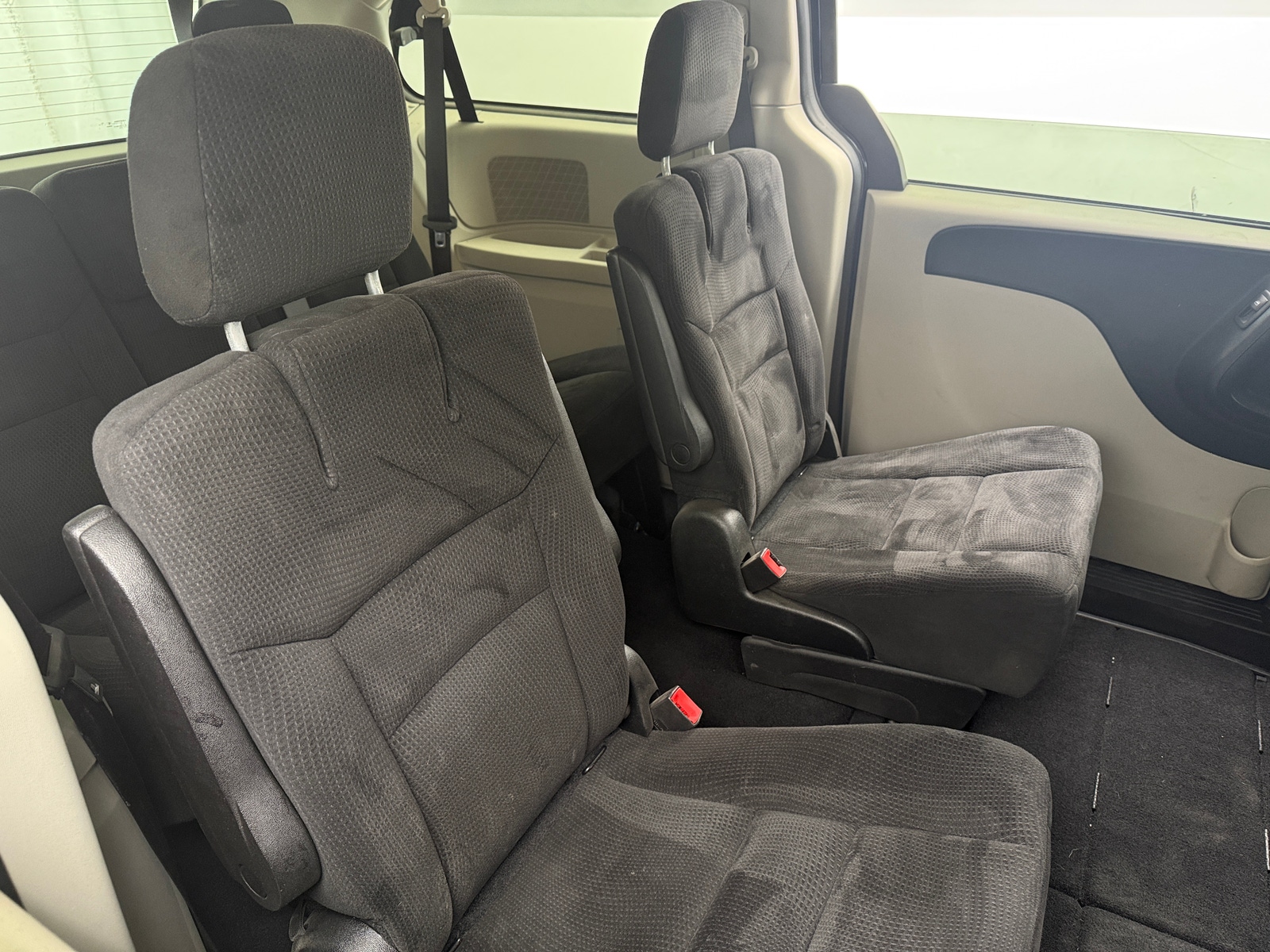 Thumbnail: 2015 Dodge Grand Caravan - 6