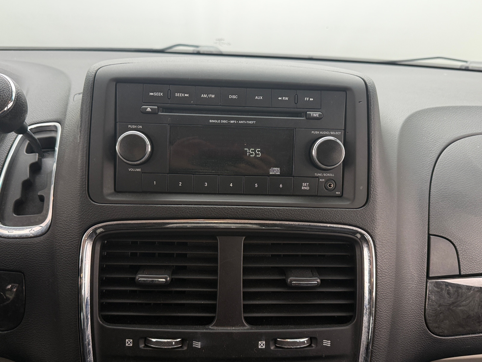 Thumbnail: 2015 Dodge Grand Caravan - 4