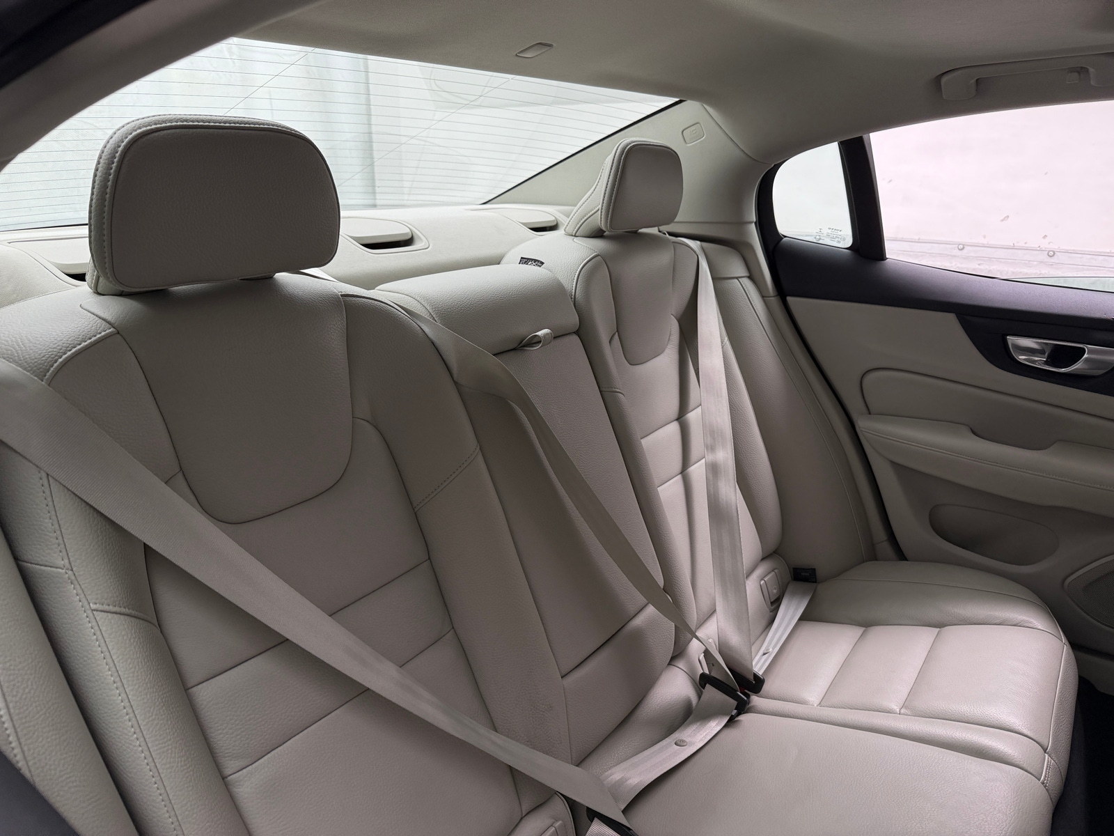 Thumbnail: 2024 Volvo S60 - 5