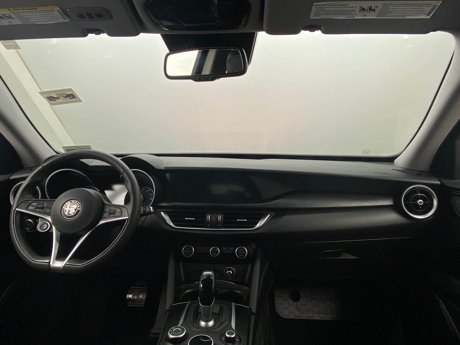 Thumbnail: 2018 Alfa Romeo Stelvio - 2