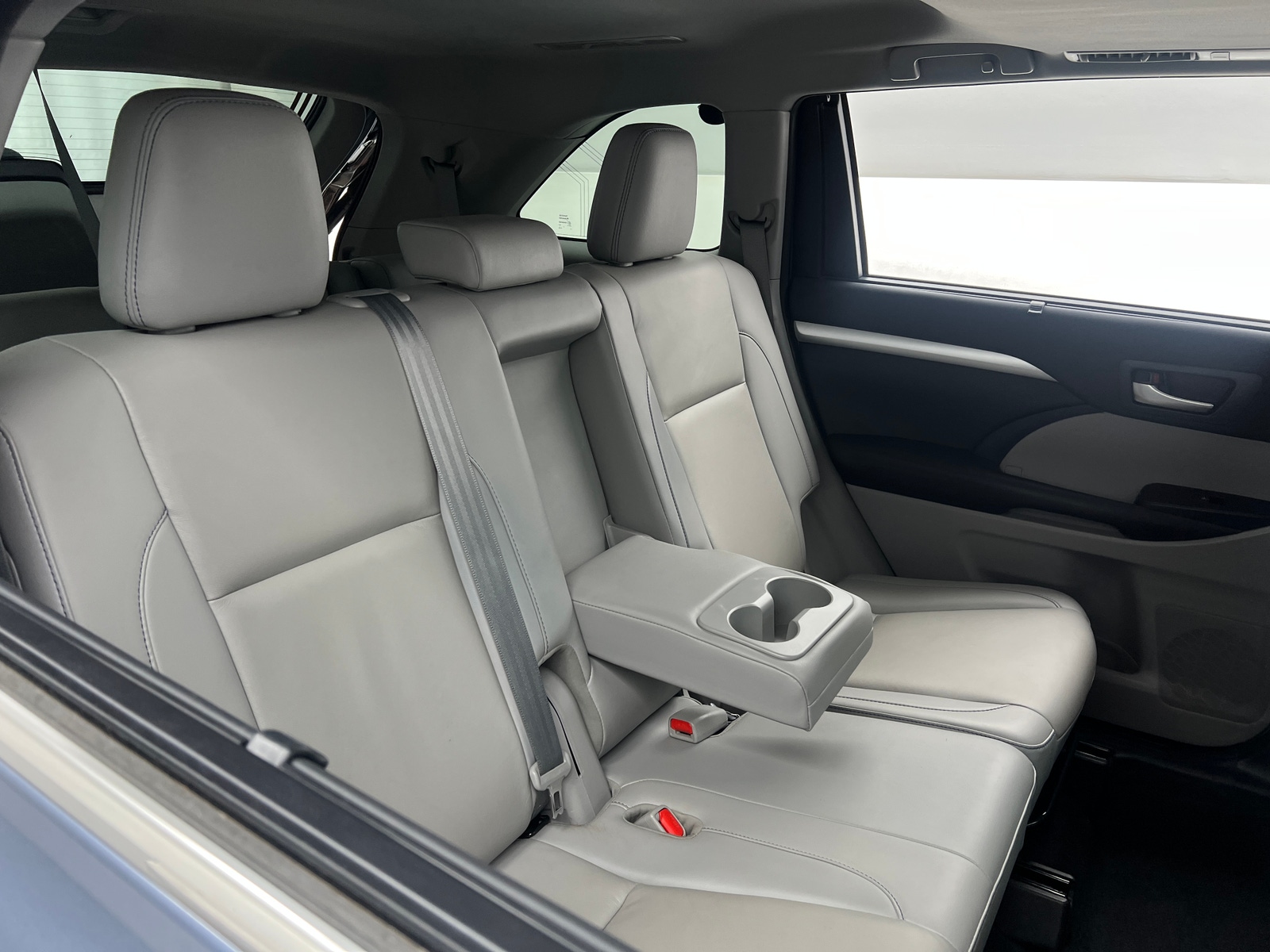 Thumbnail: 2019 Toyota Highlander - 5