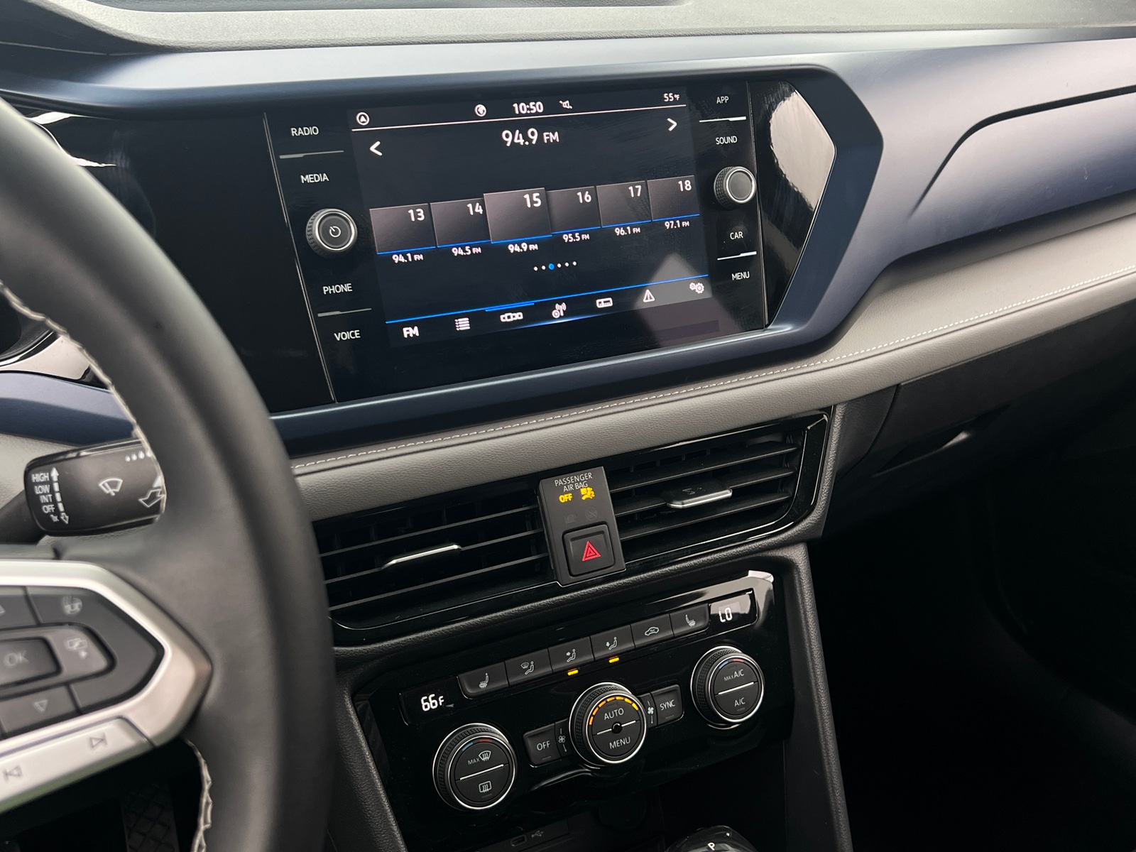 Thumbnail: 2024 Volkswagen Taos - 3