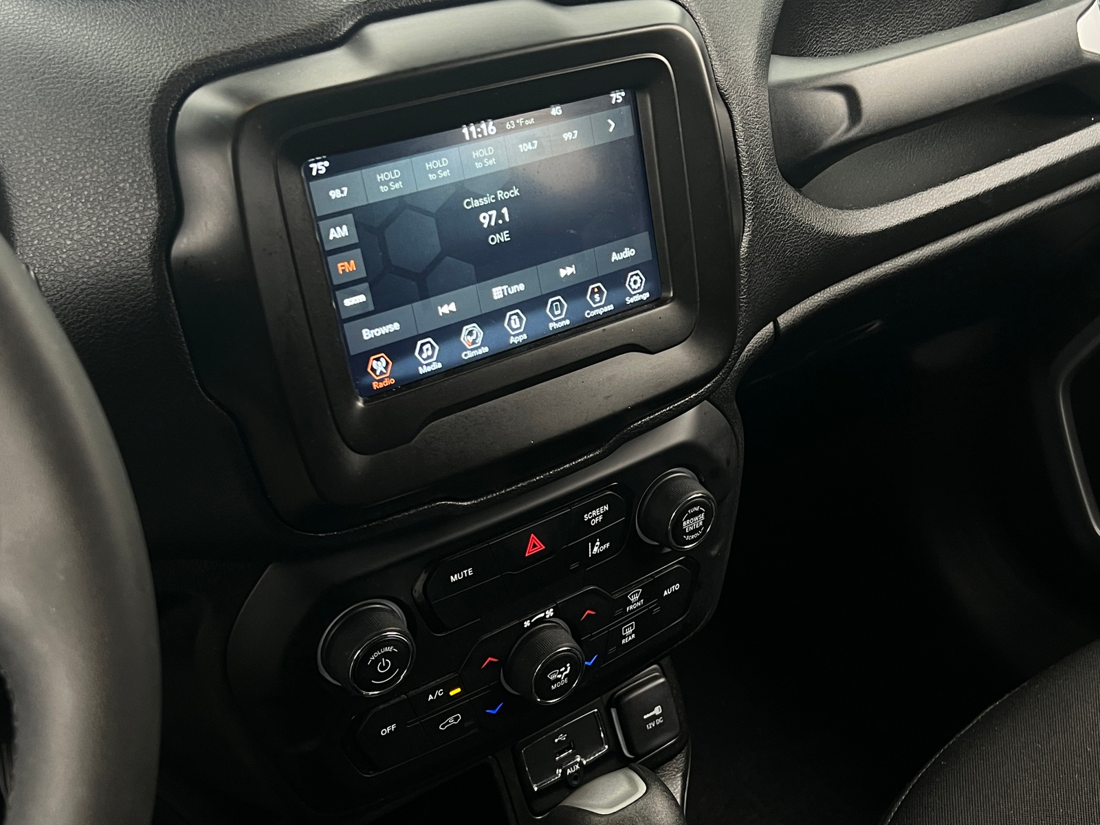 Thumbnail: 2021 Jeep Renegade - 4