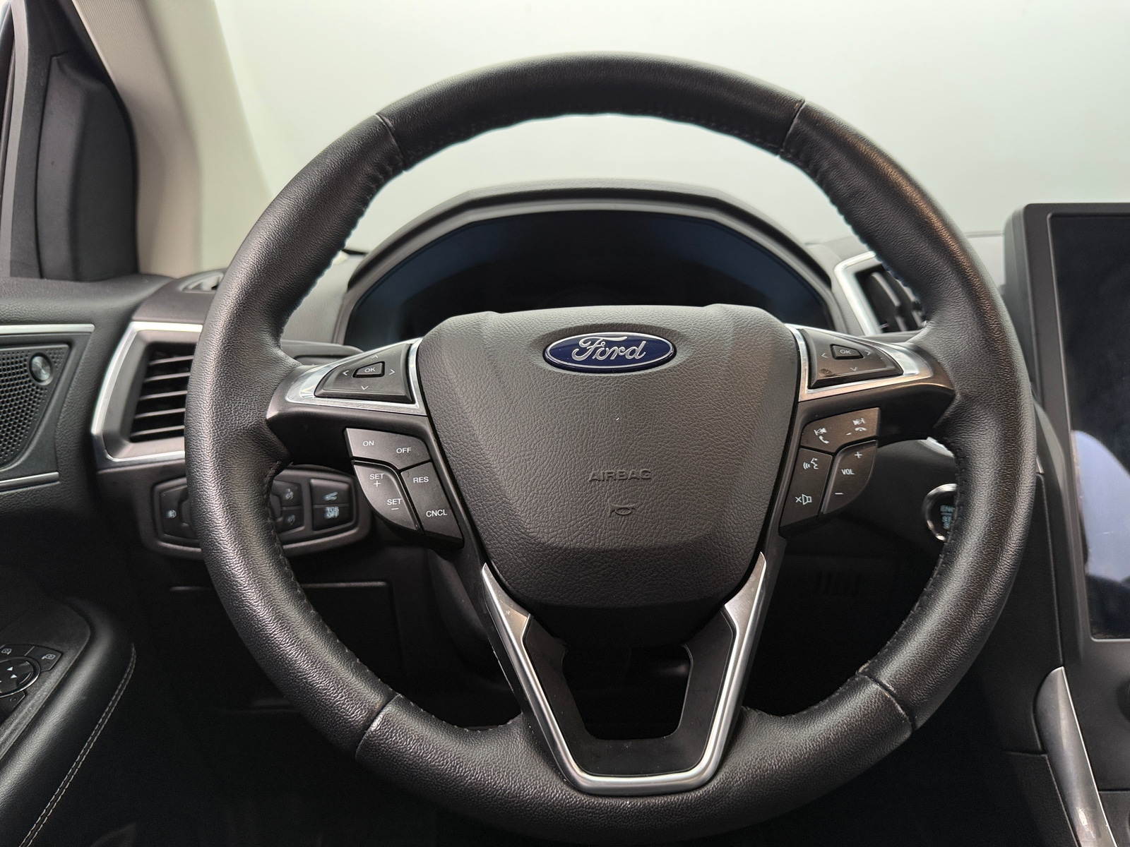 Thumbnail: 2024 Ford Edge - 4