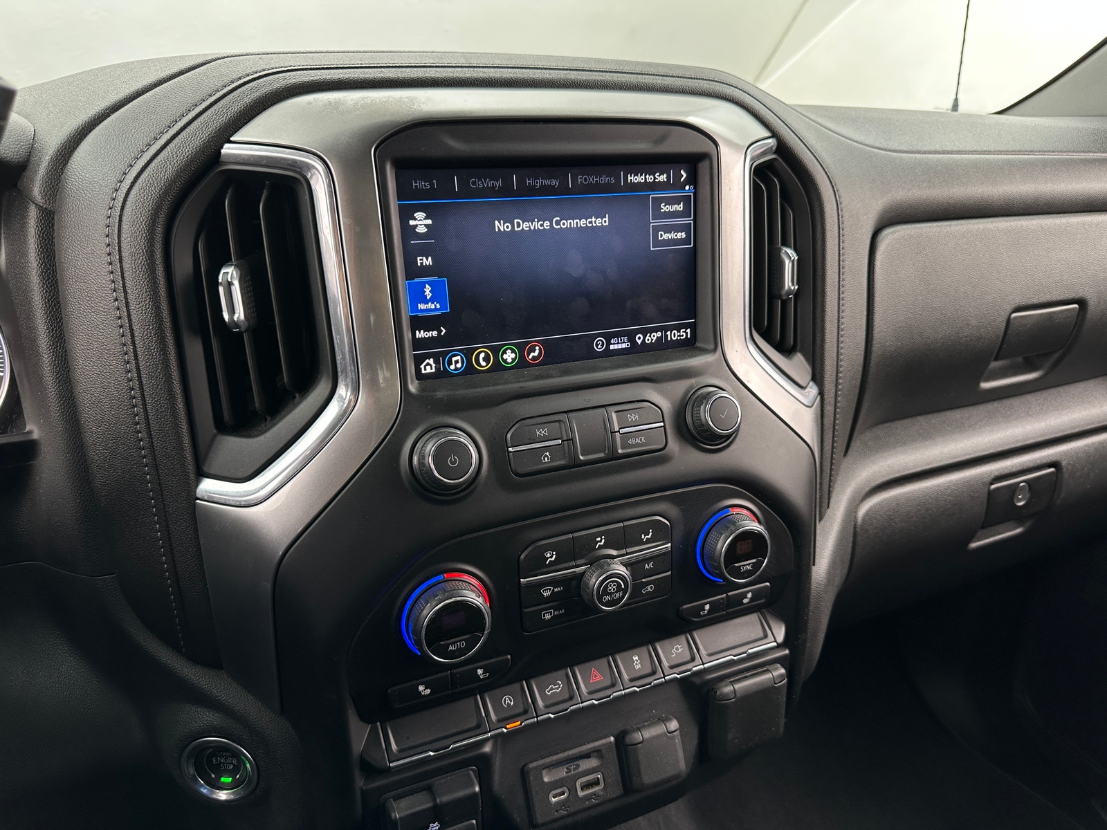 Thumbnail: 2020 Chevrolet Silverado 1500 - 4