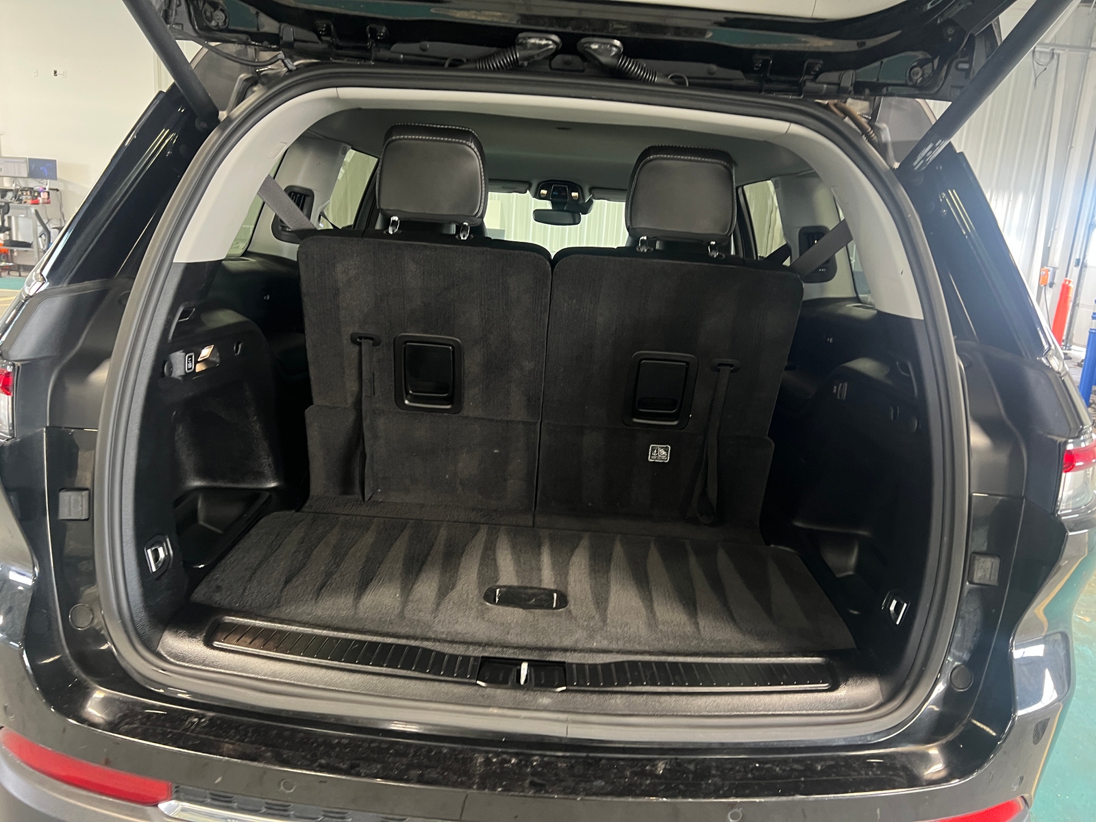 Thumbnail: 2021 Jeep Grand Cherokee L - 6