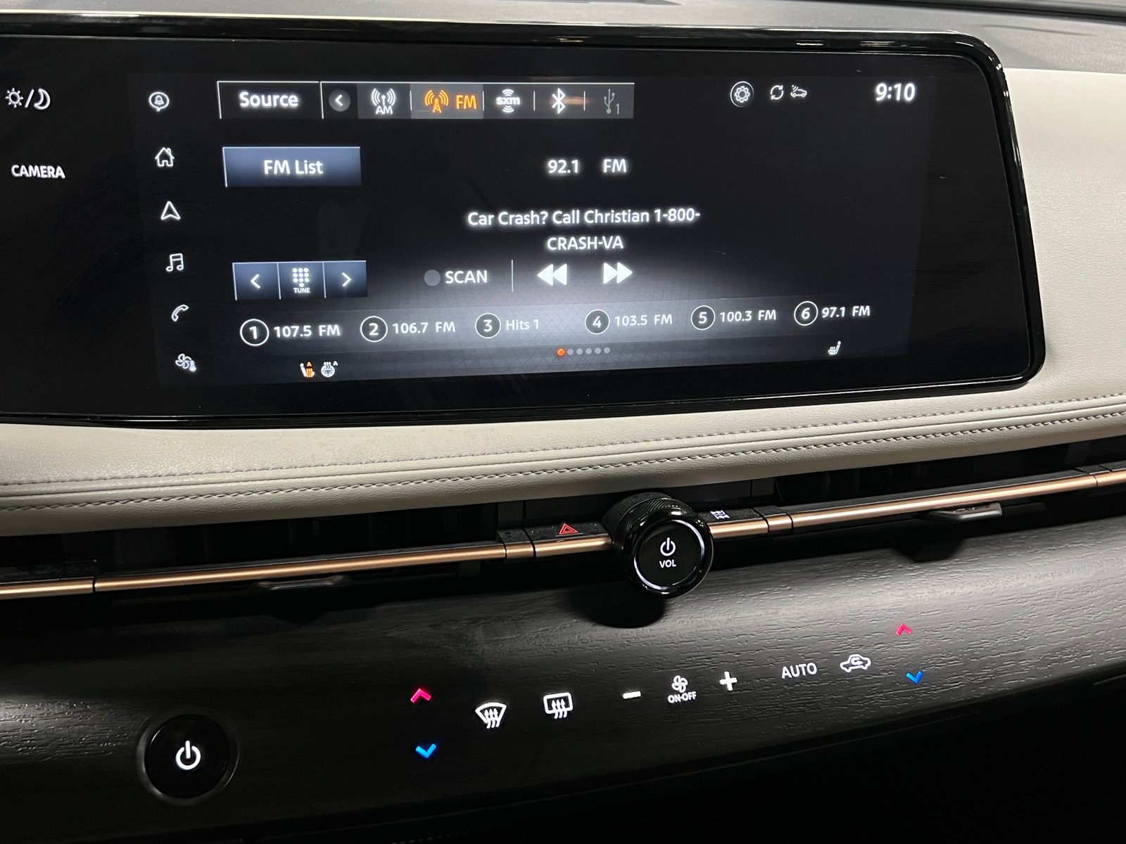 Thumbnail: 2023 Nissan Ariya - 3