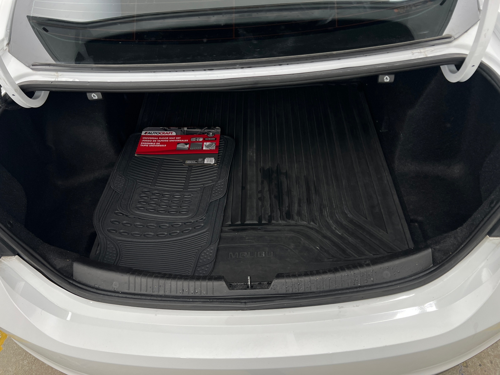 Thumbnail: 2017 Chevrolet Malibu - 7