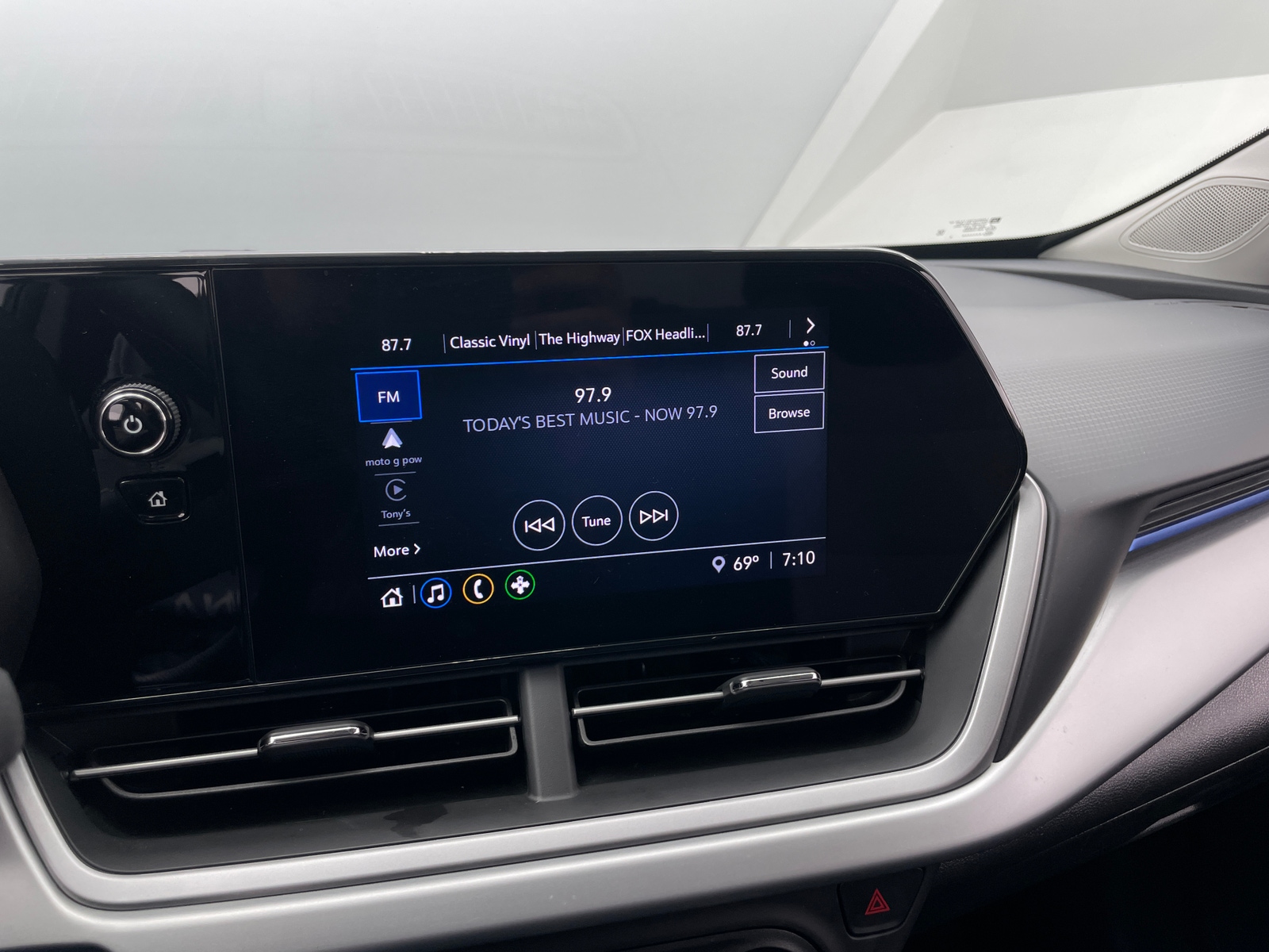 Thumbnail: 2025 Chevrolet Trax - 4