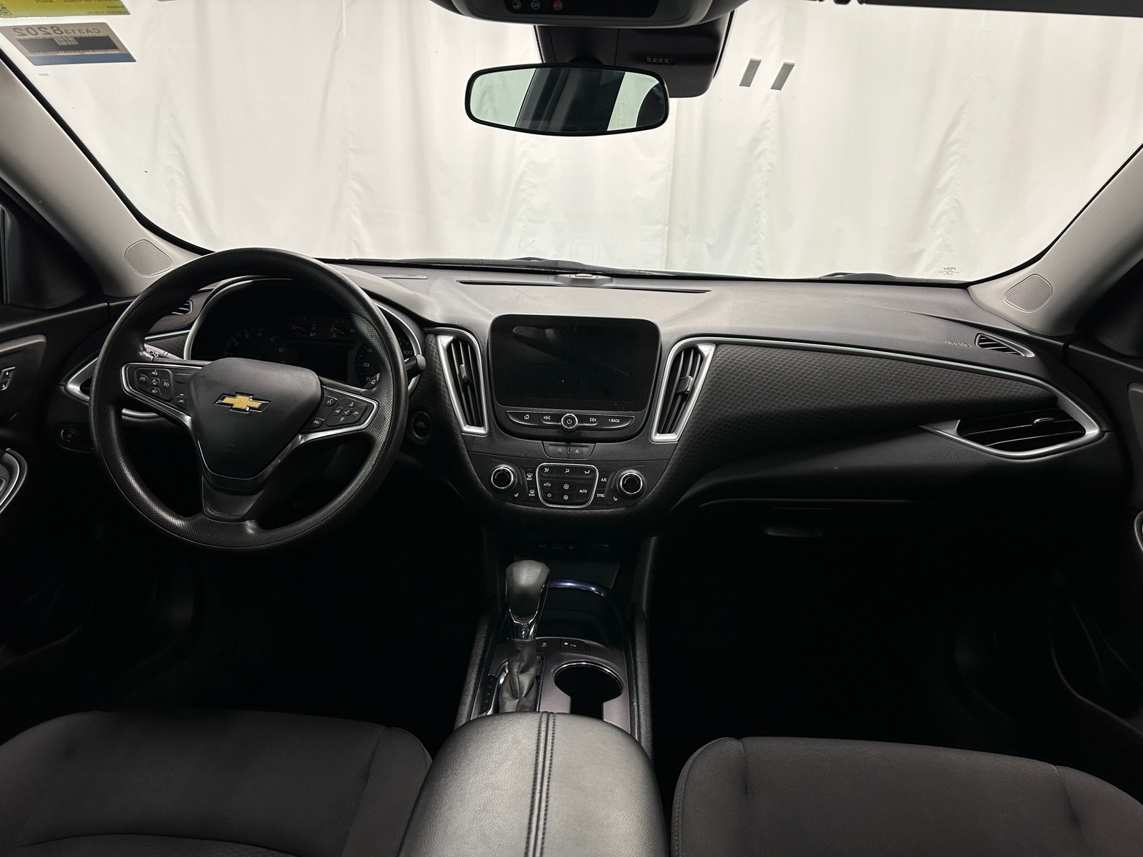 Thumbnail: 2024 Chevrolet Malibu - 3