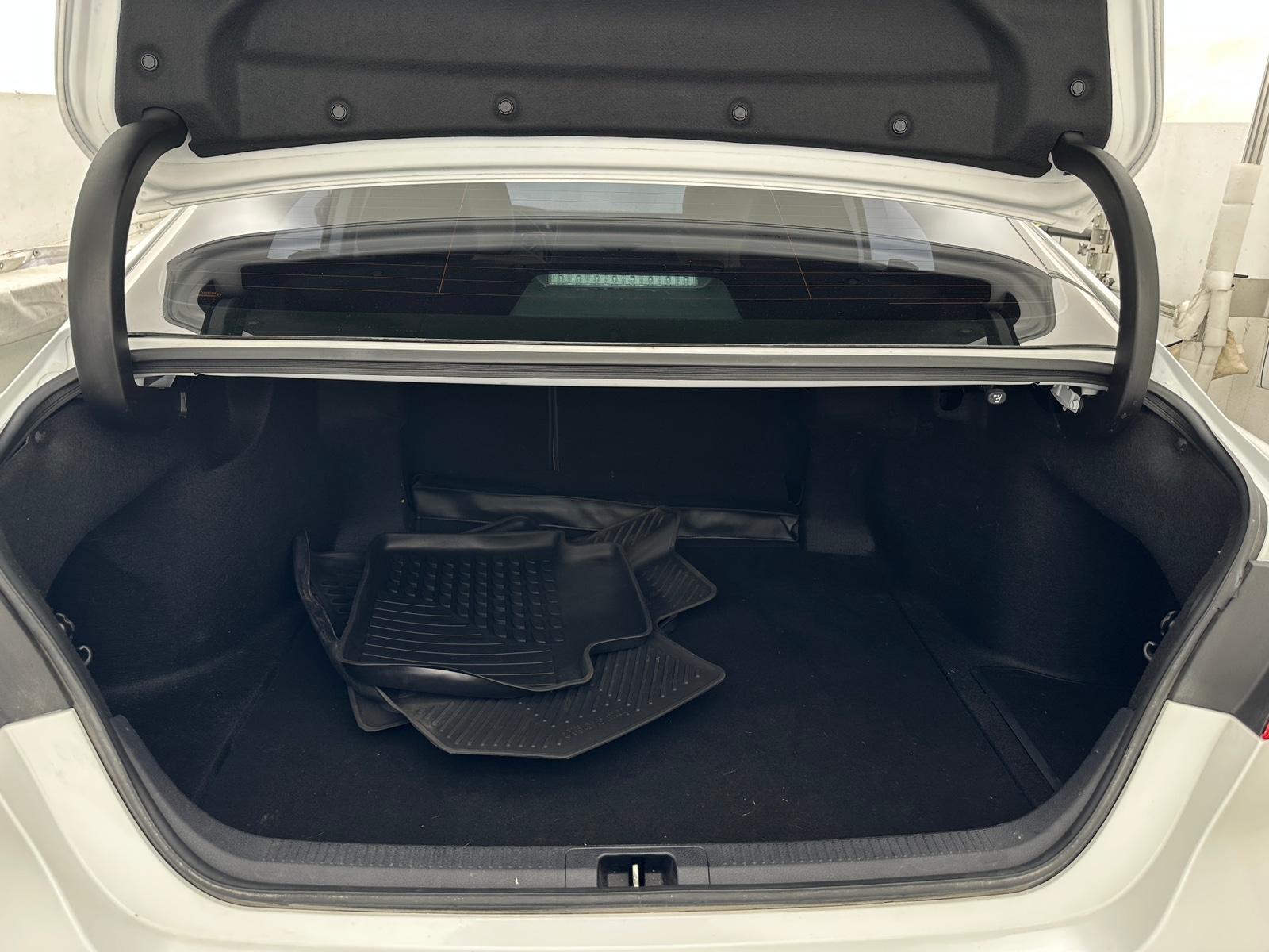 Thumbnail: 2020 Toyota Camry - 6