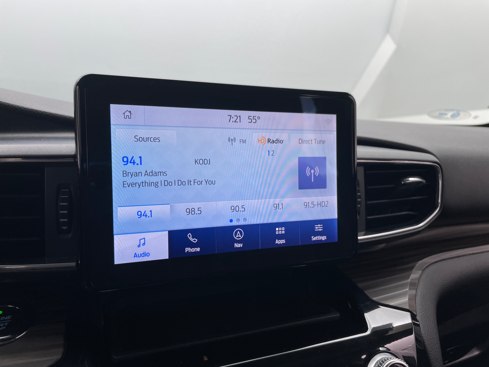 Thumbnail: 2021 Ford Explorer - 3