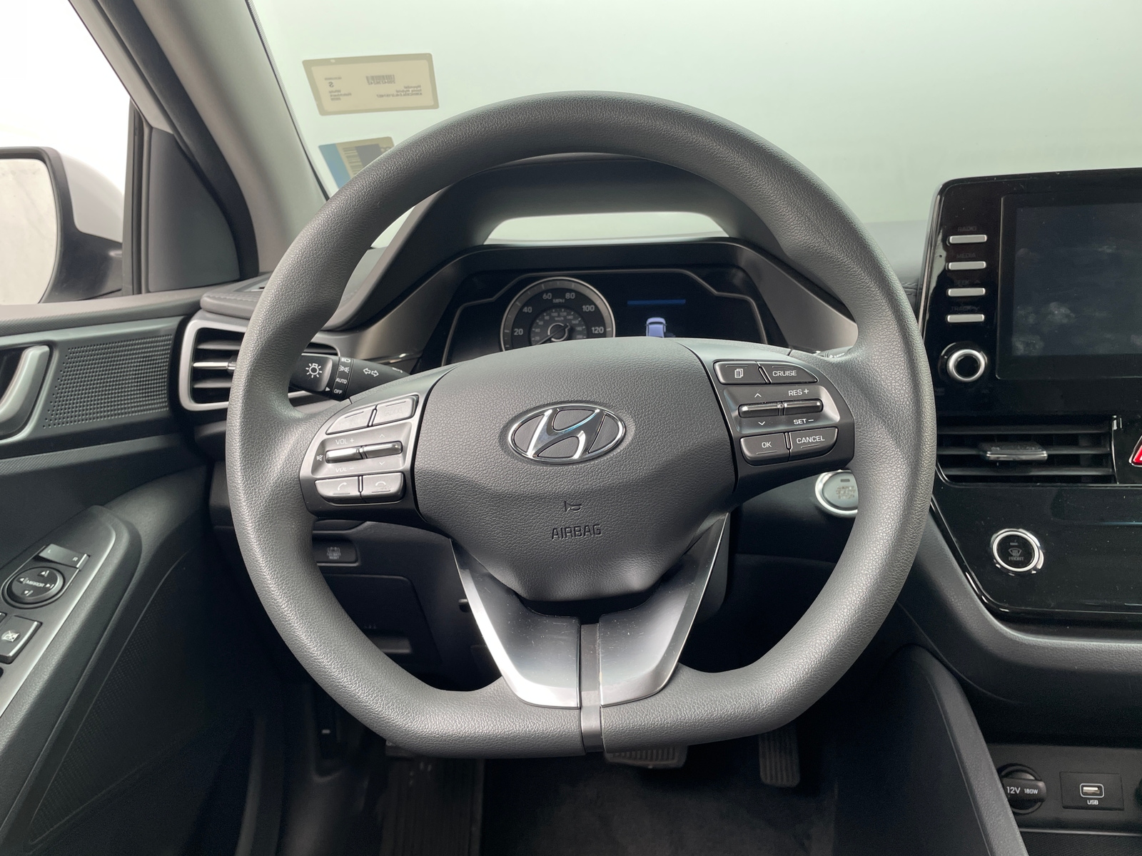 Thumbnail: 2020 Hyundai Ioniq - 5