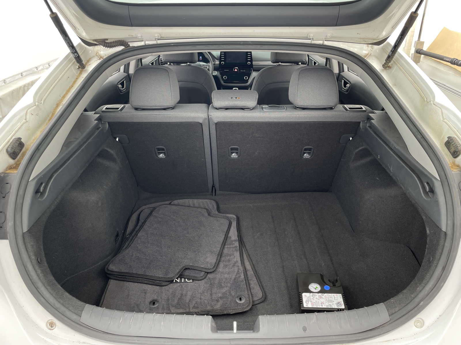 Thumbnail: 2020 Hyundai Ioniq - 7