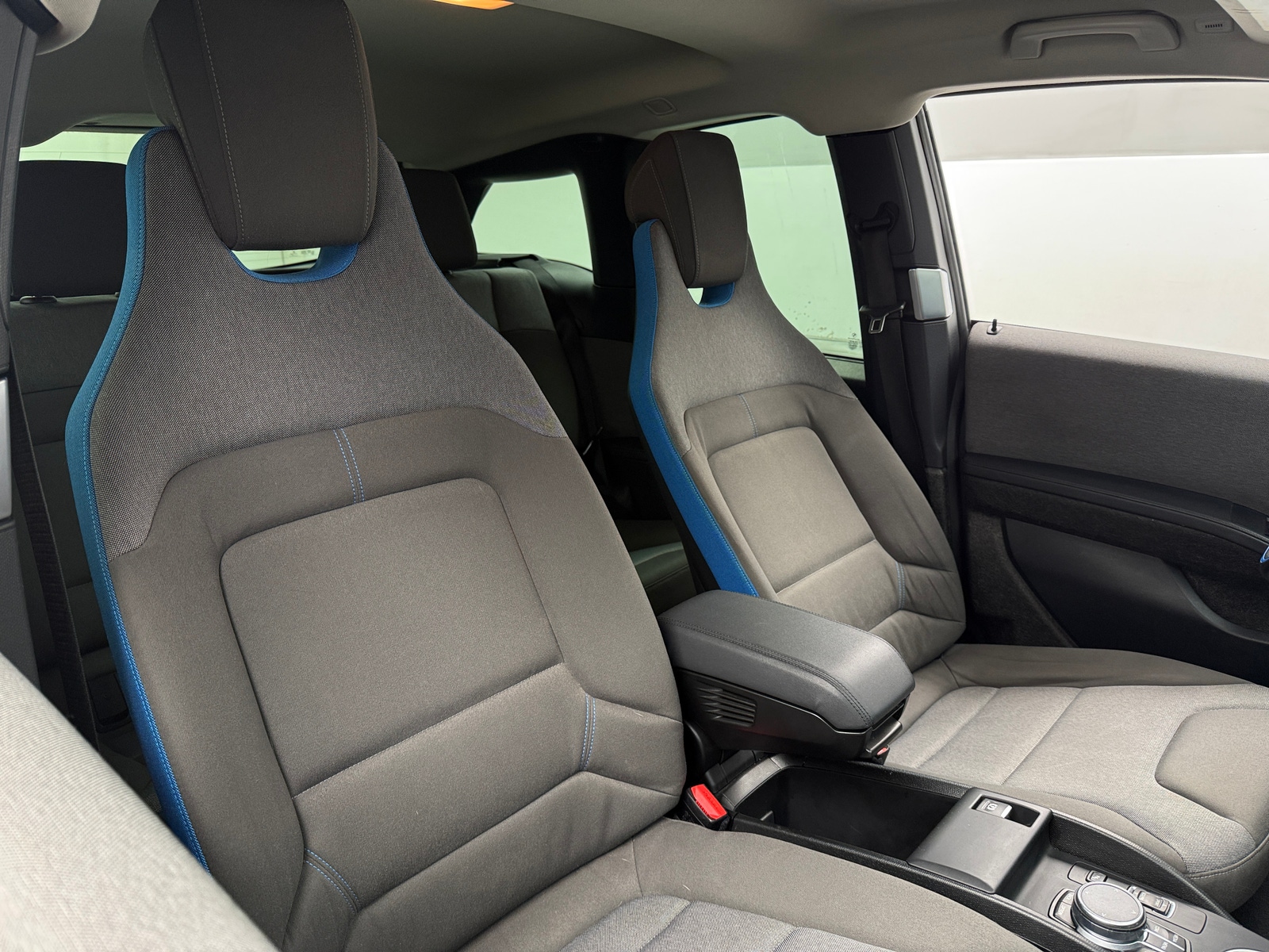 Thumbnail: 2018 BMW i3 - 2