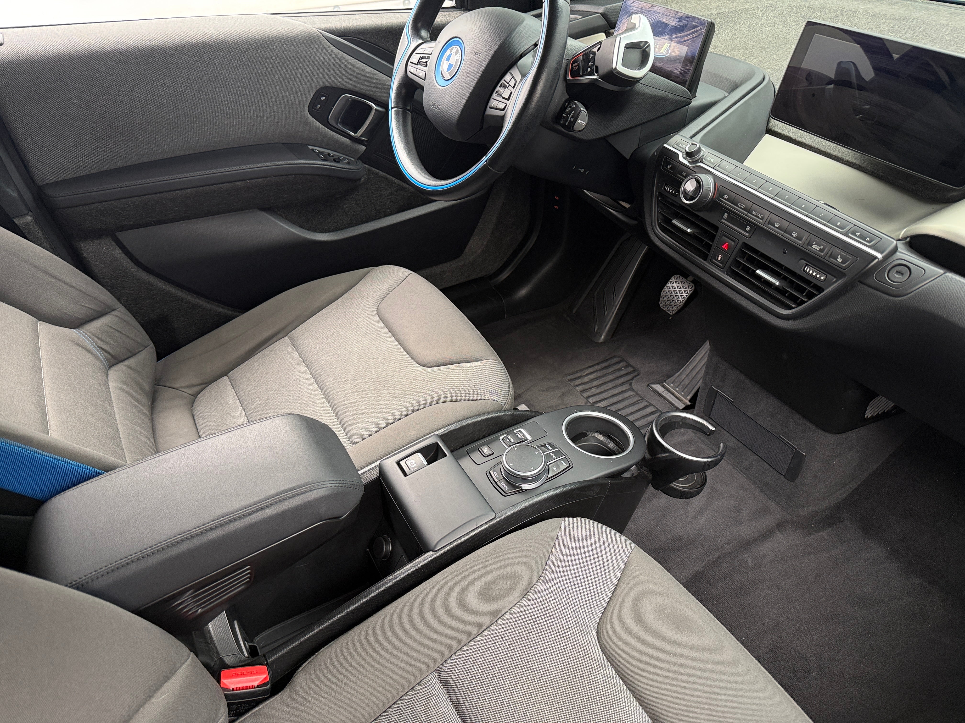 Used 2018 BMW i3 s with VIN WBY7Z6C50JVB97028 for sale in Oak Creek, WI