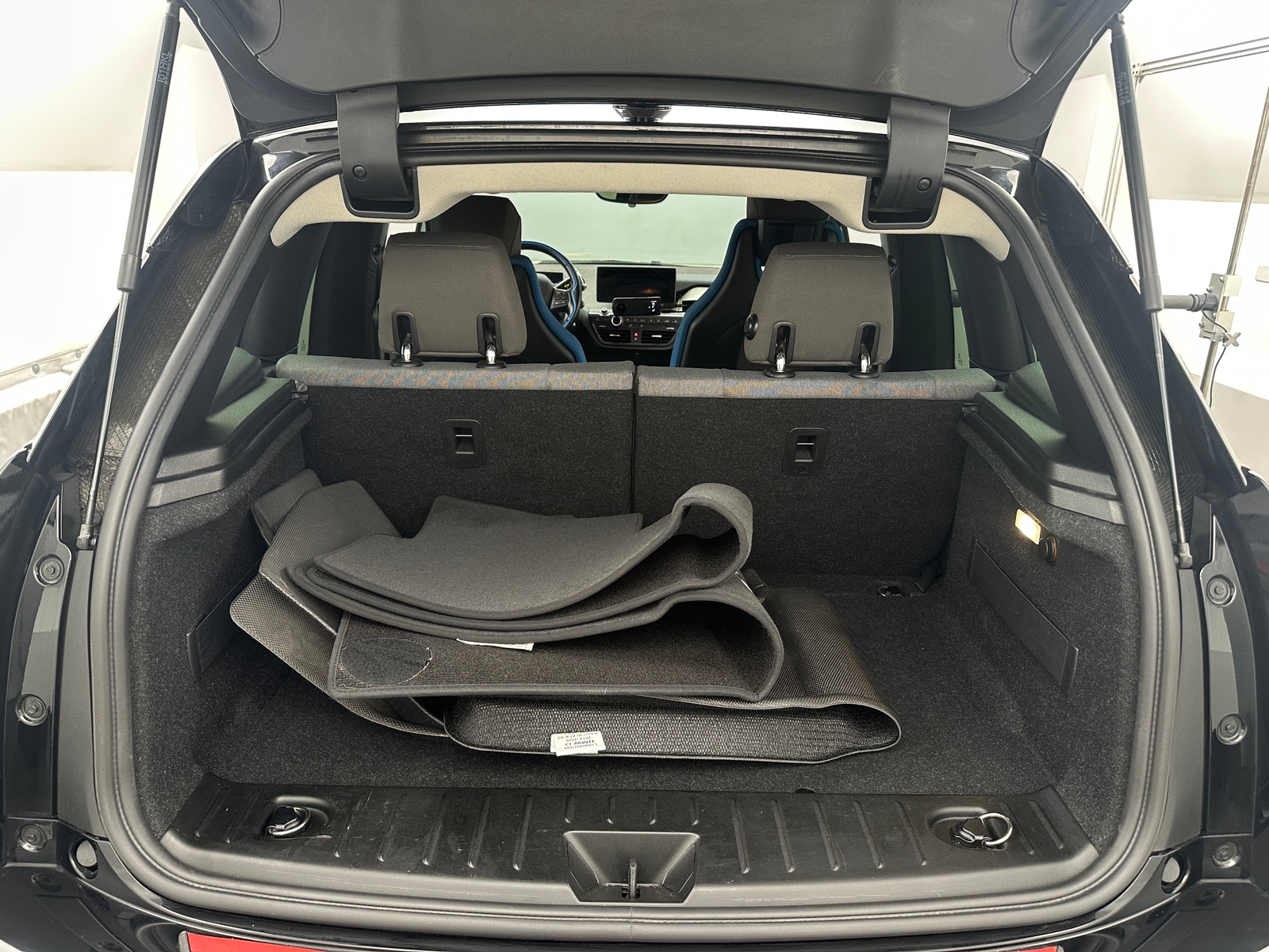 Thumbnail: 2018 BMW i3 - 7