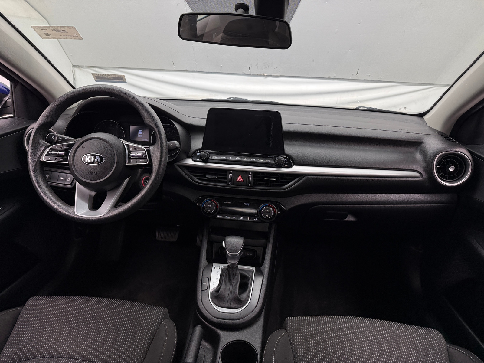 Thumbnail: 2019 Kia Forte - 3