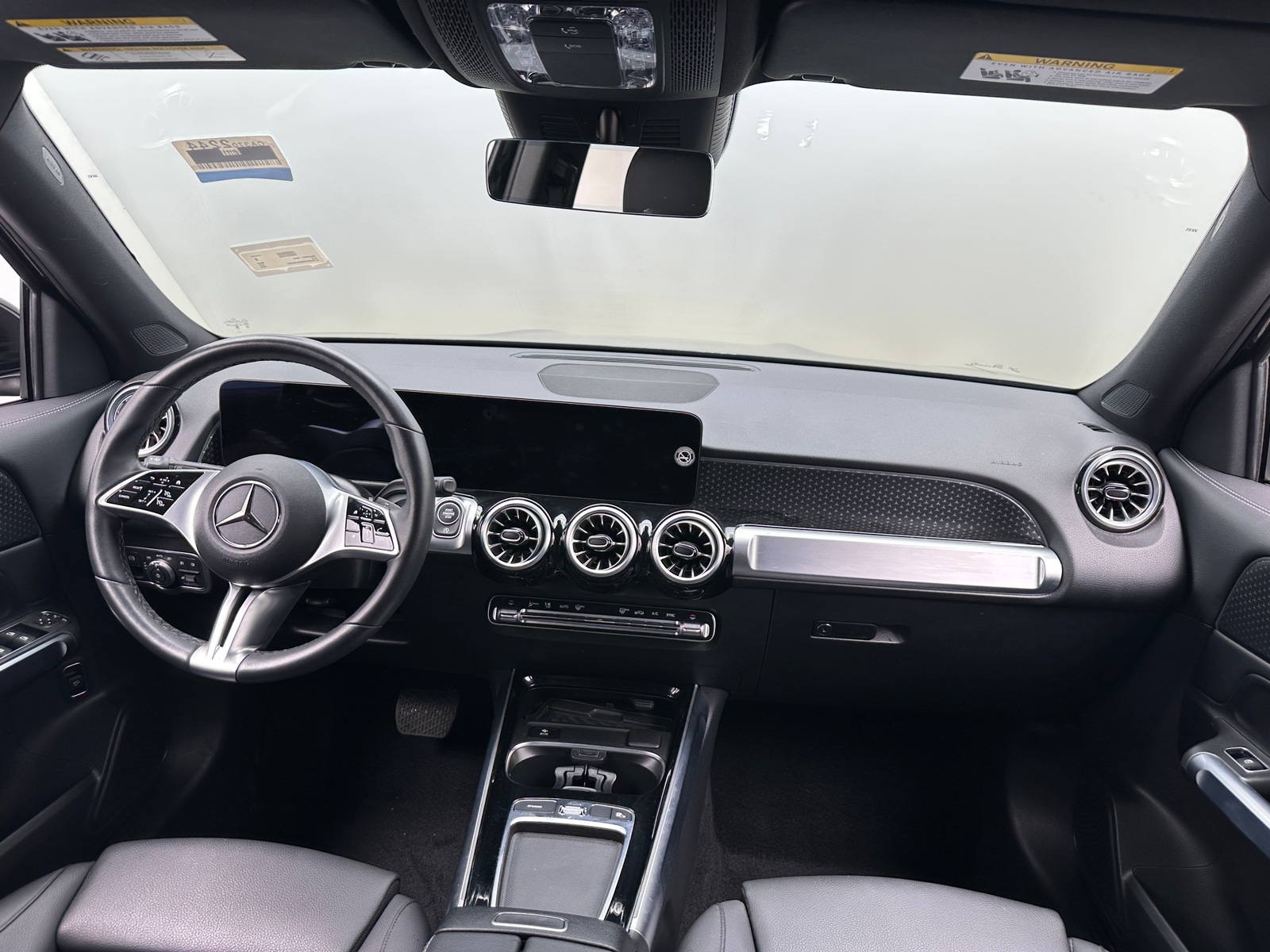 Thumbnail: 2025 Mercedes-Benz GLB - 2