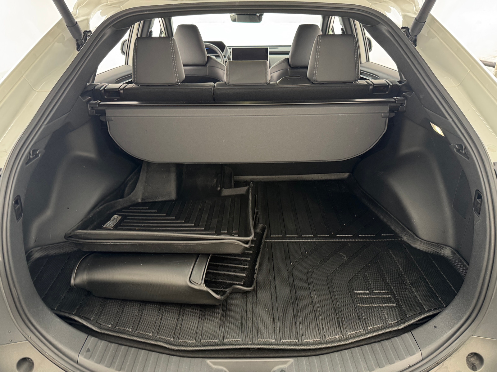 Thumbnail: 2024 Toyota bZ4X - 6