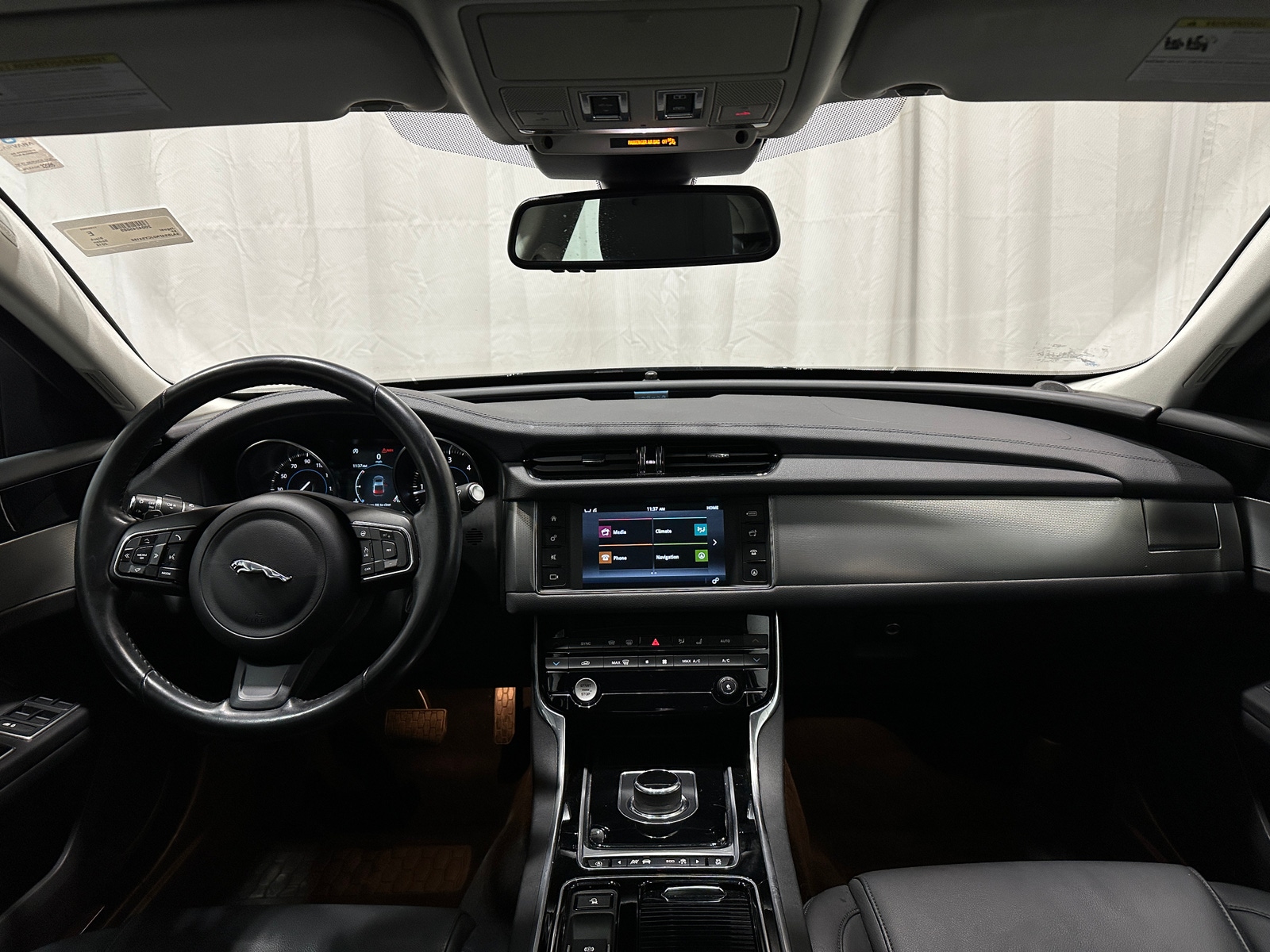 Thumbnail: 2018 Jaguar XF - 2