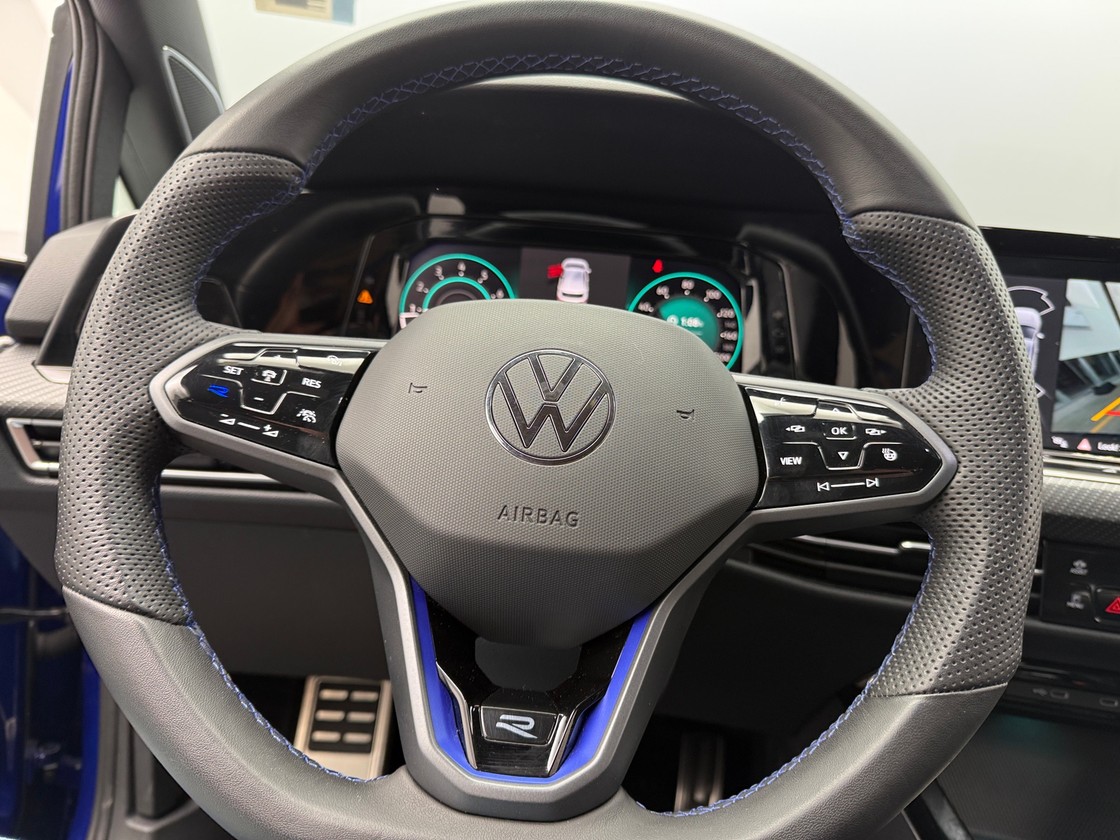 Thumbnail: 2024 Volkswagen Golf - 4