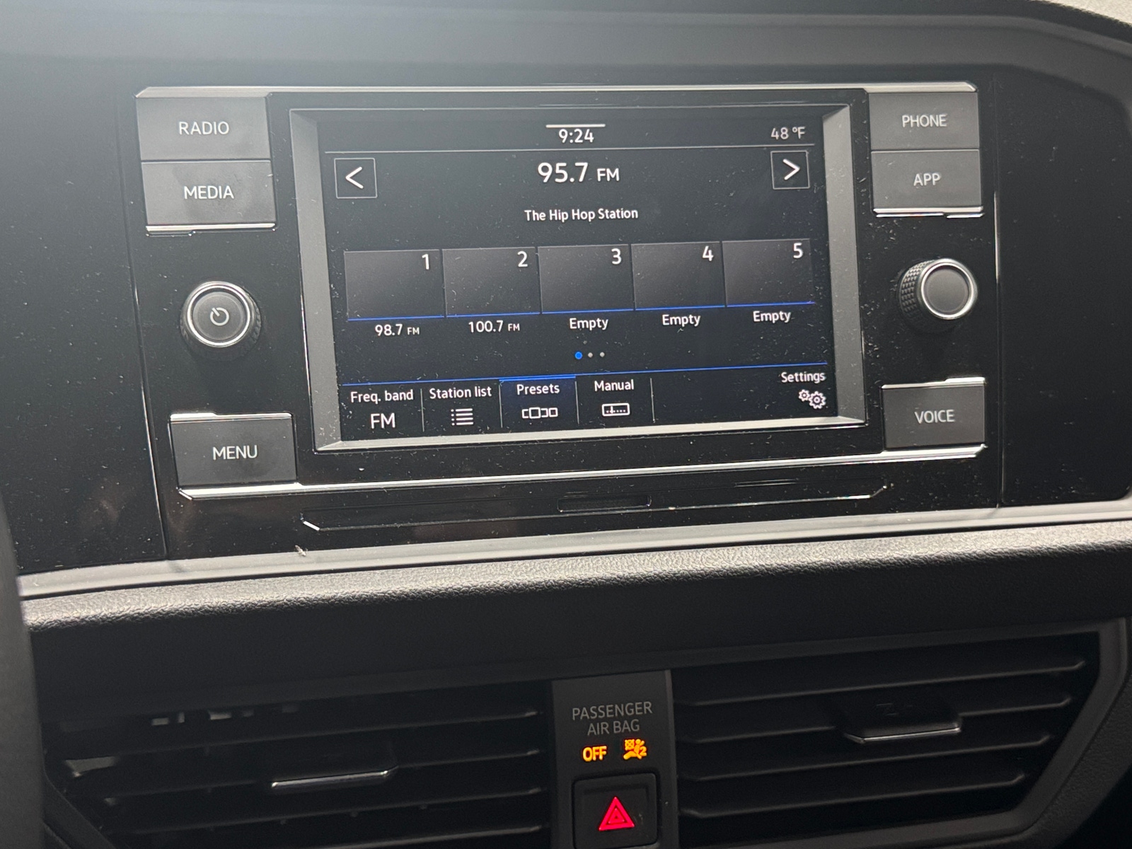 Thumbnail: 2020 Volkswagen Jetta - 4