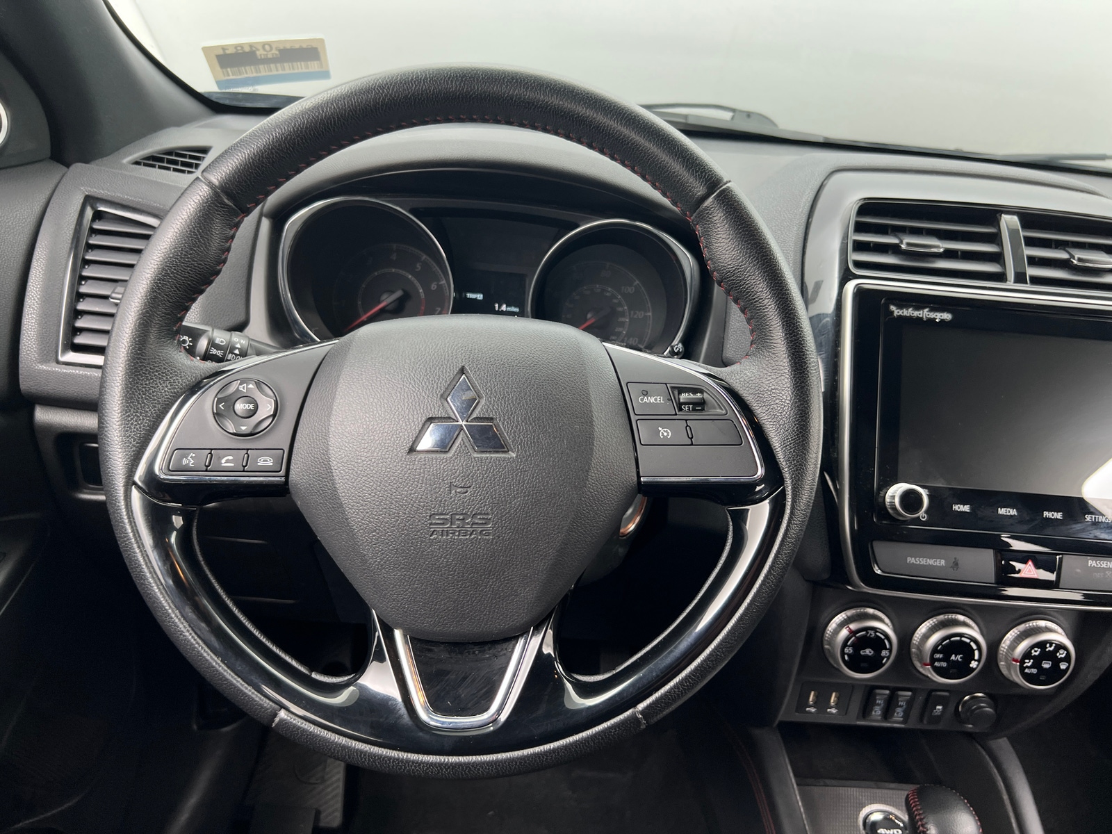 Thumbnail: 2020 Mitsubishi Outlander Sport - 5