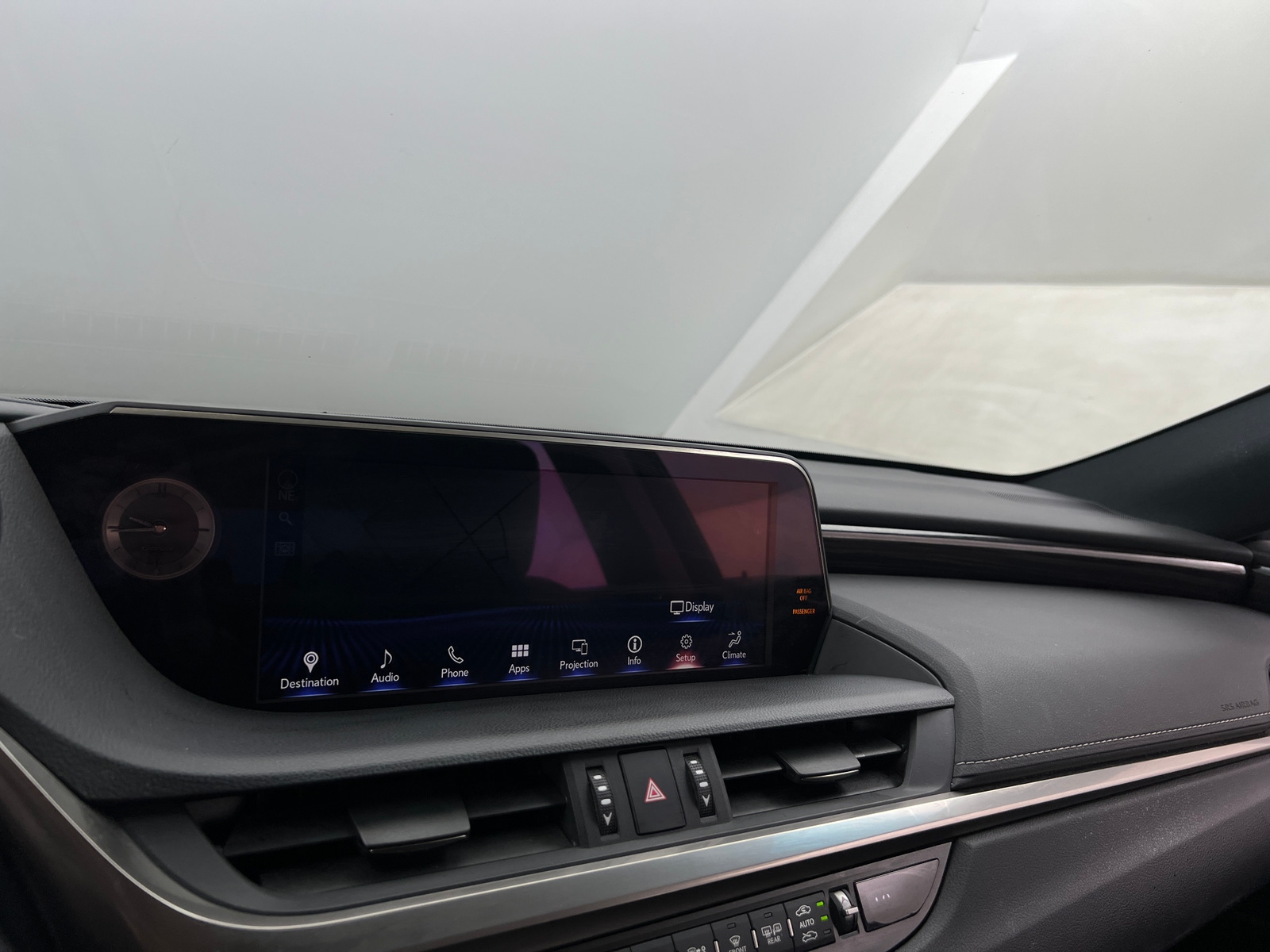 Thumbnail: 2021 Lexus ES - 3