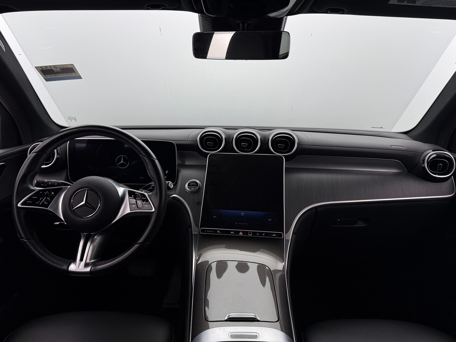 Thumbnail: 2024 Mercedes-Benz GLC - 2