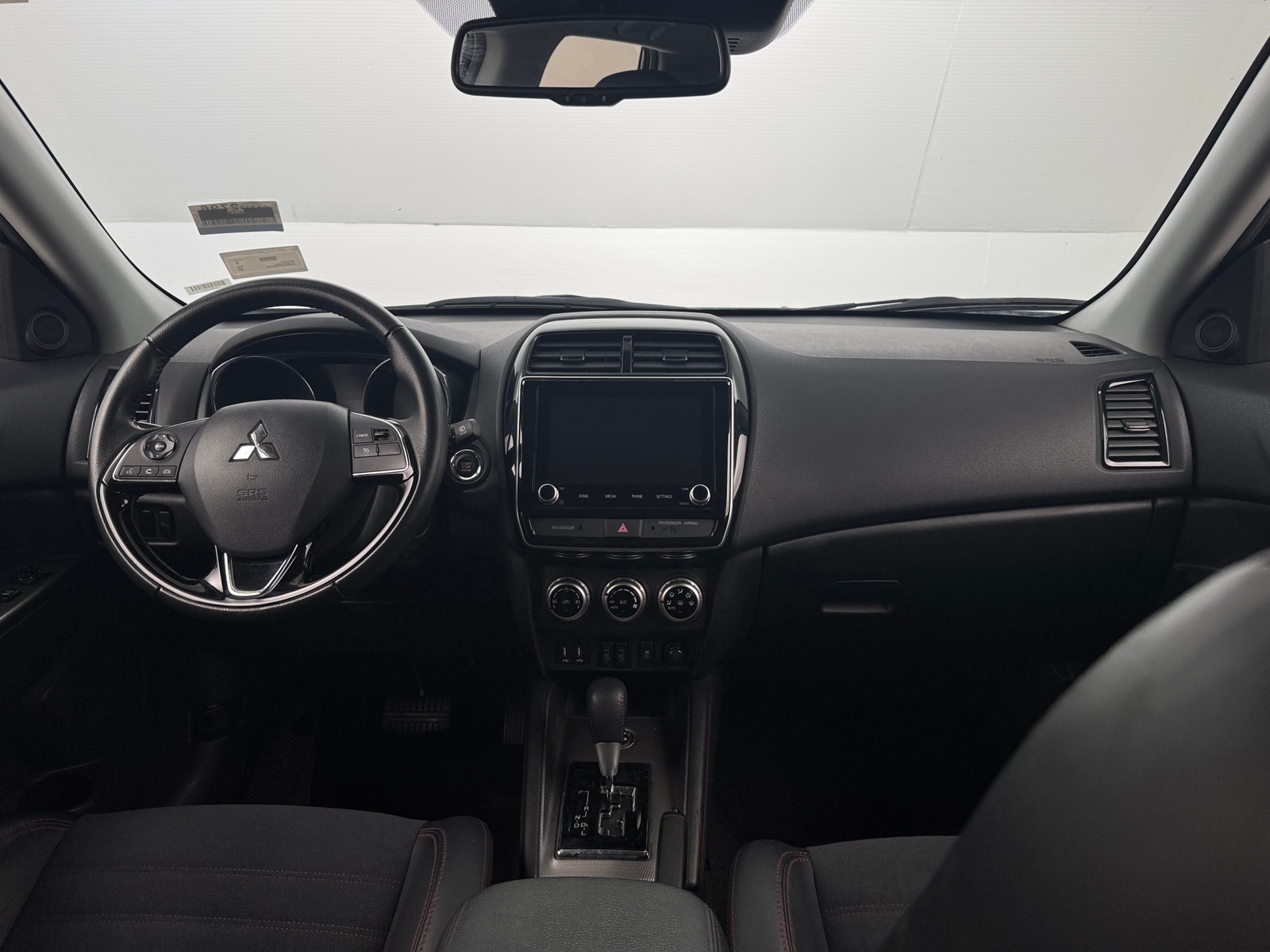 Thumbnail: 2024 Mitsubishi Outlander Sport - 2