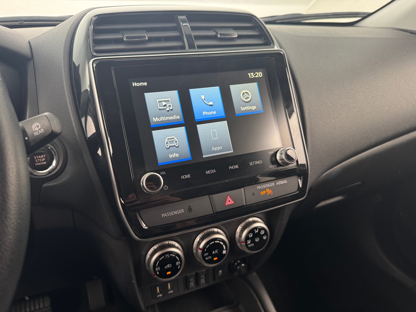 Thumbnail: 2024 Mitsubishi Outlander Sport - 3