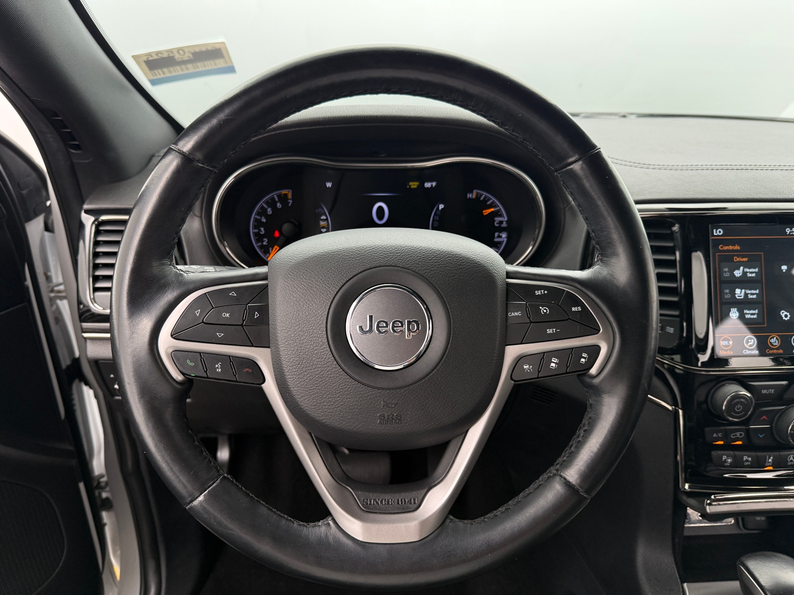 Thumbnail: 2020 Jeep Grand Cherokee - 4