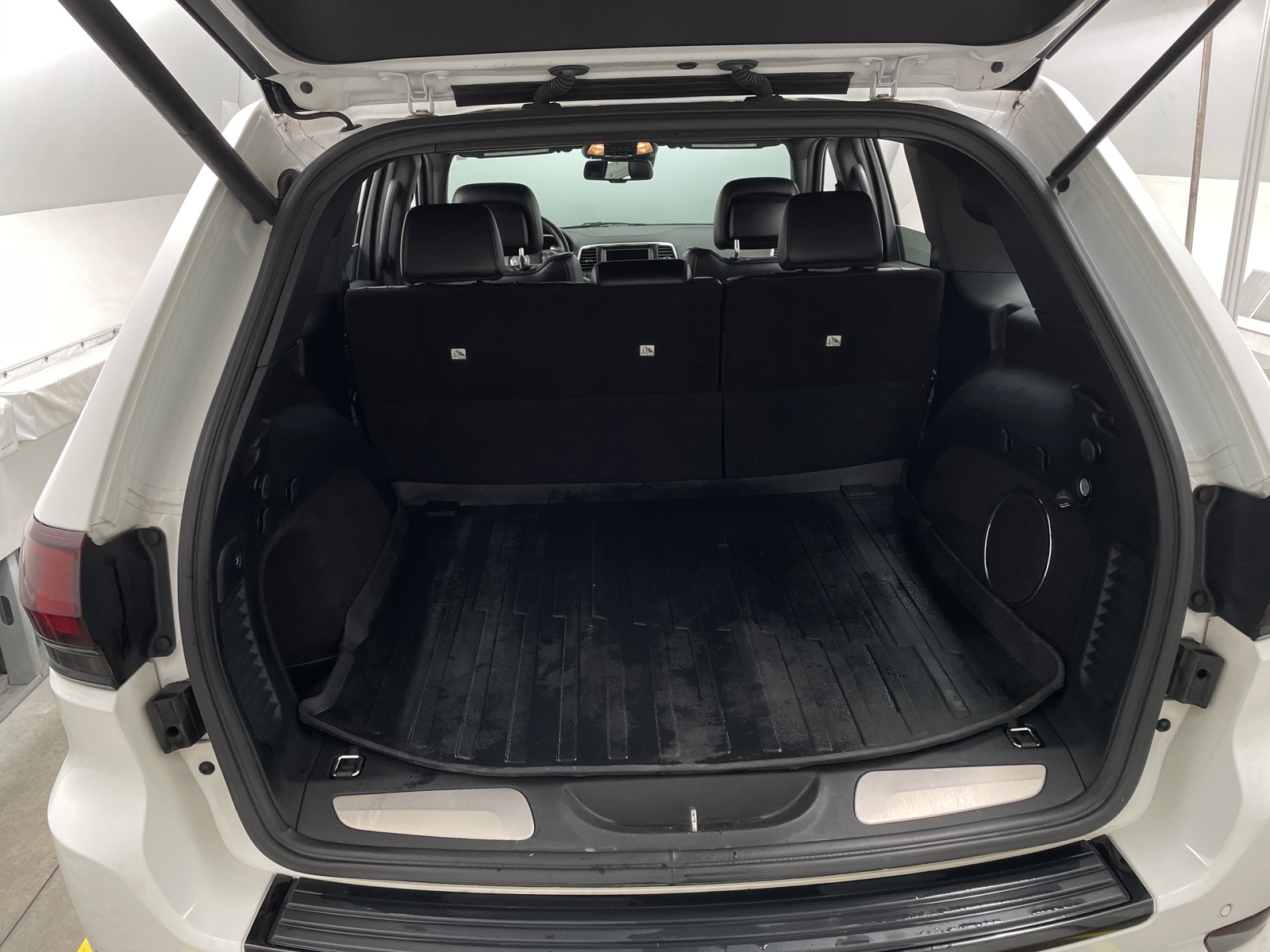 Thumbnail: 2016 Jeep Grand Cherokee - 6