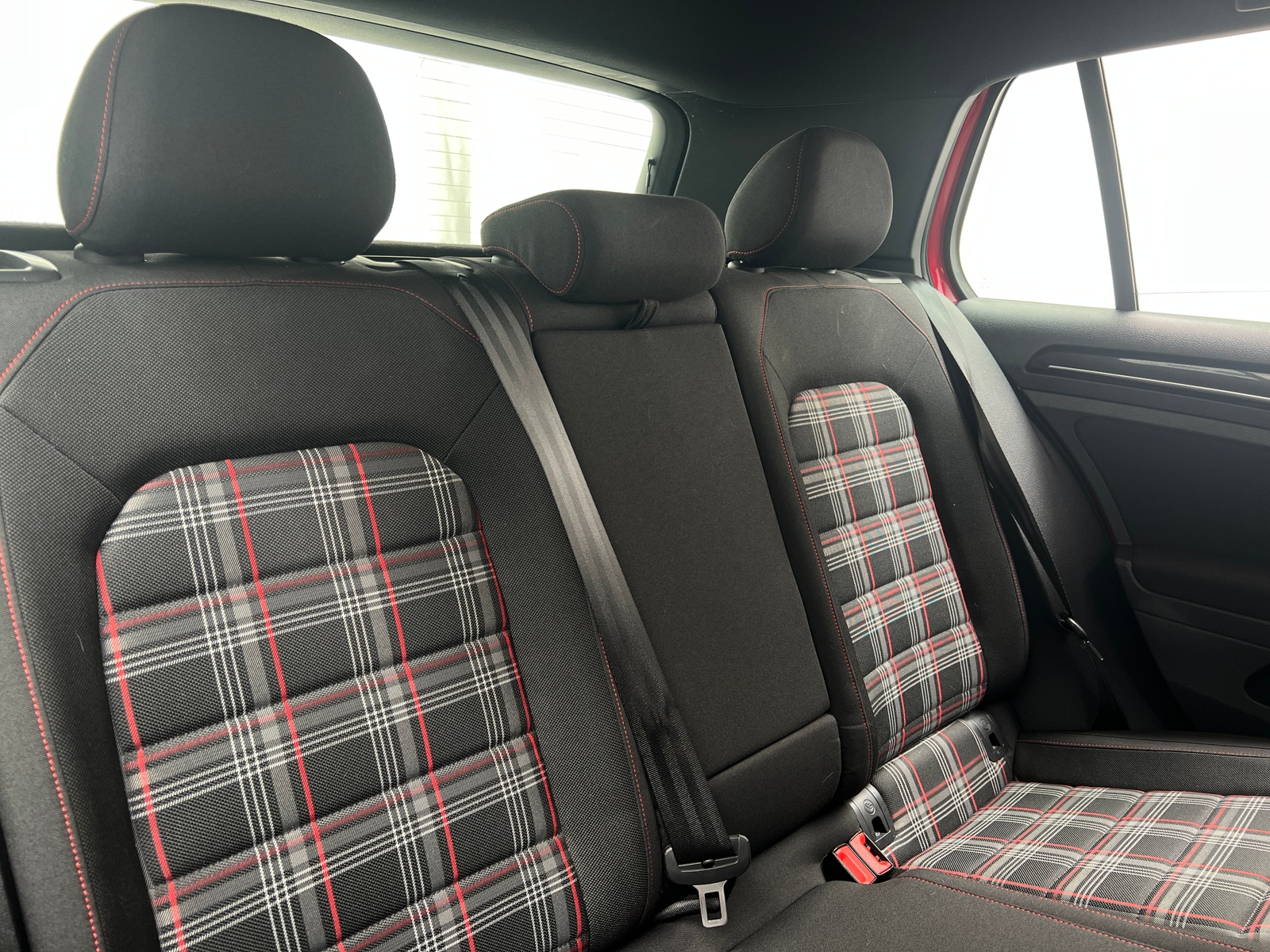 Thumbnail: 2017 Volkswagen Golf - 6