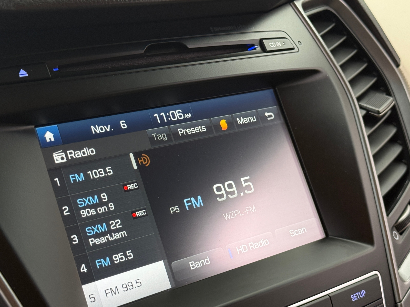 Thumbnail: 2018 Hyundai Santa Fe - 4