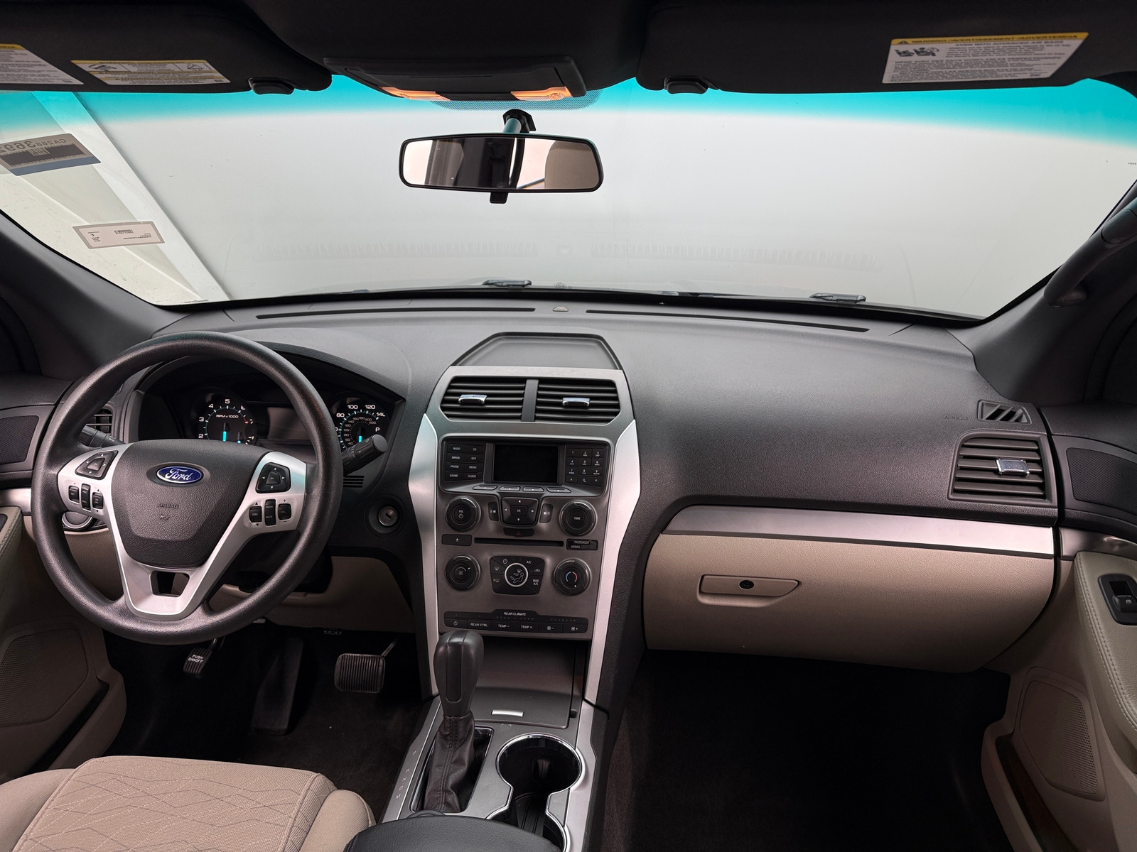 Thumbnail: 2015 Ford Explorer - 3