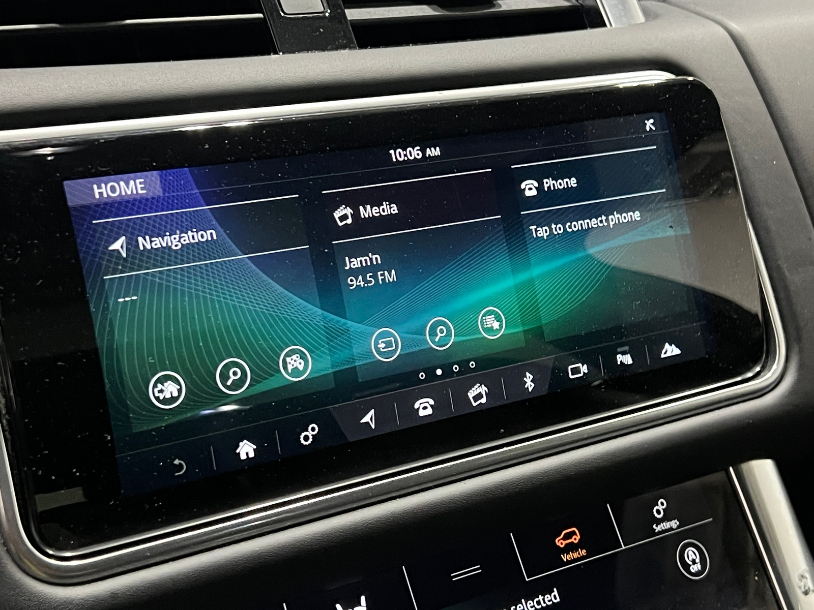 Thumbnail: 2020 Land Rover Range Rover Sport - 3