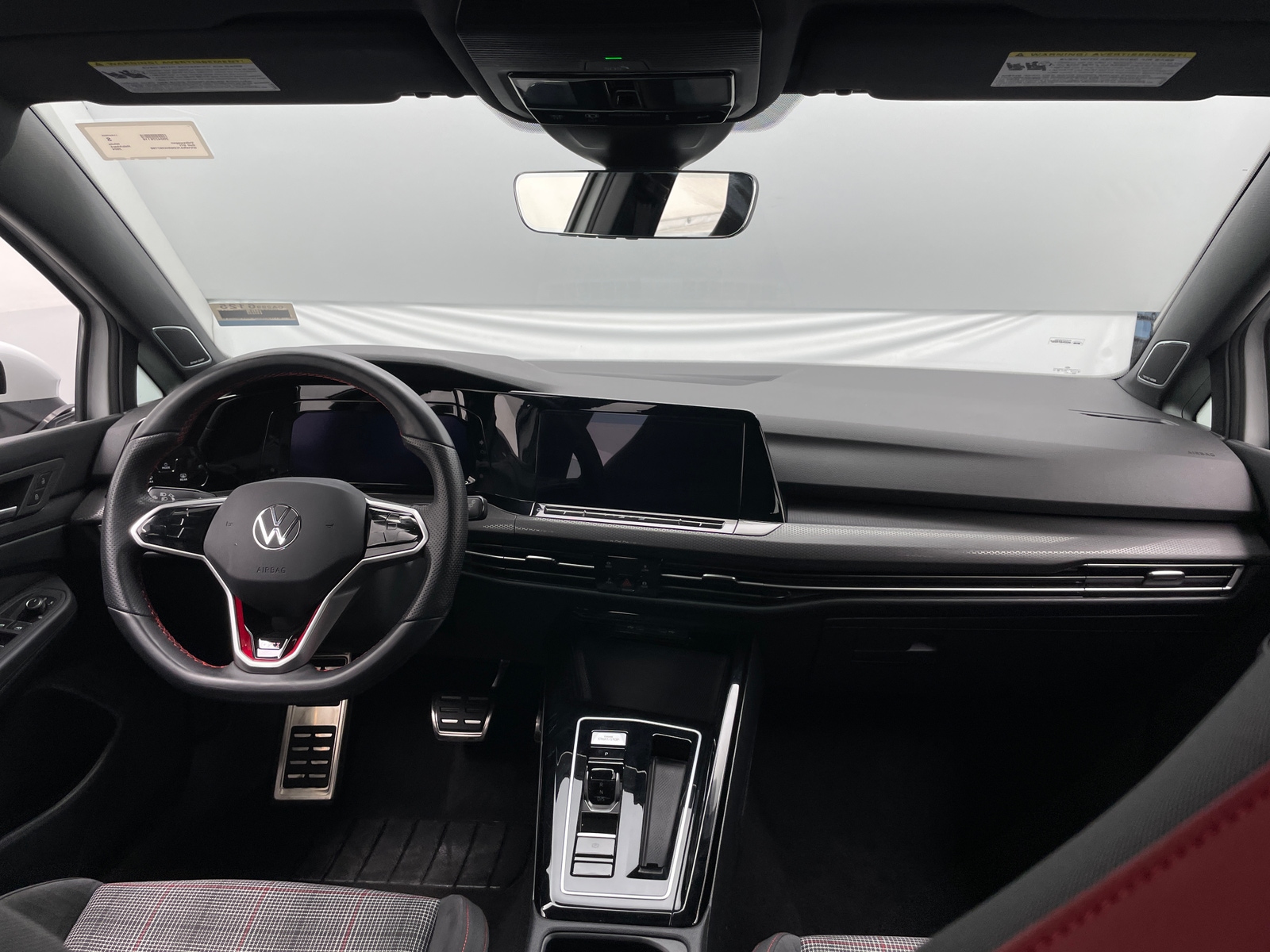 Thumbnail: 2024 Volkswagen Golf - 3