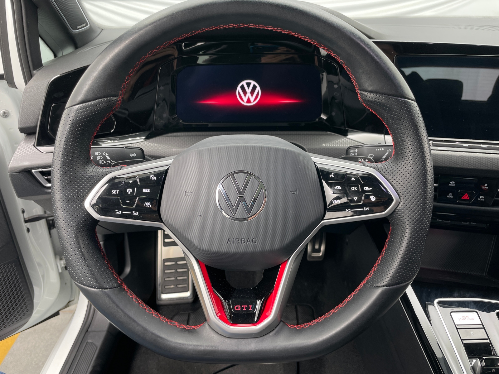 Thumbnail: 2024 Volkswagen Golf - 5