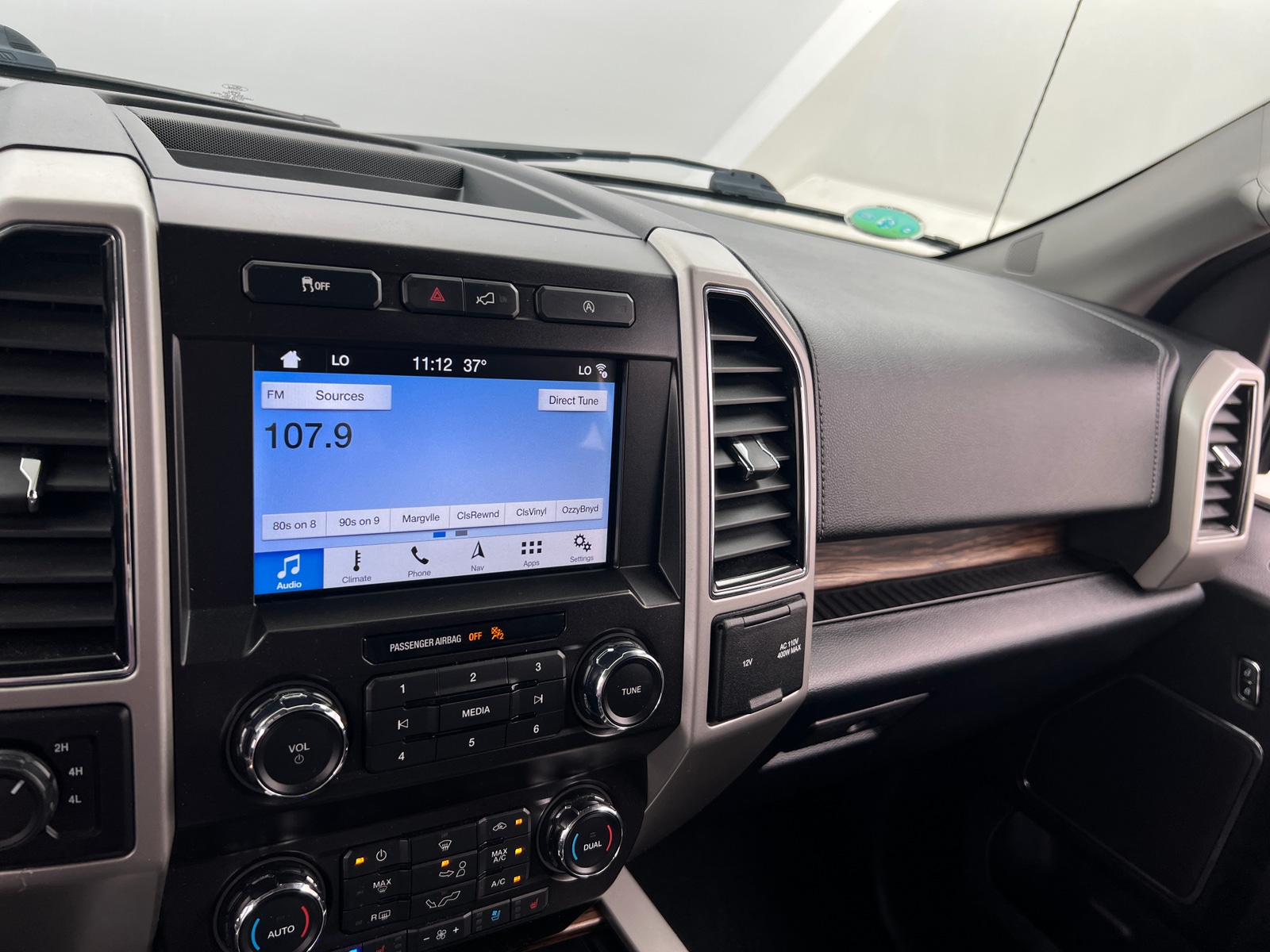 Thumbnail: 2019 Ford Econoline - 3