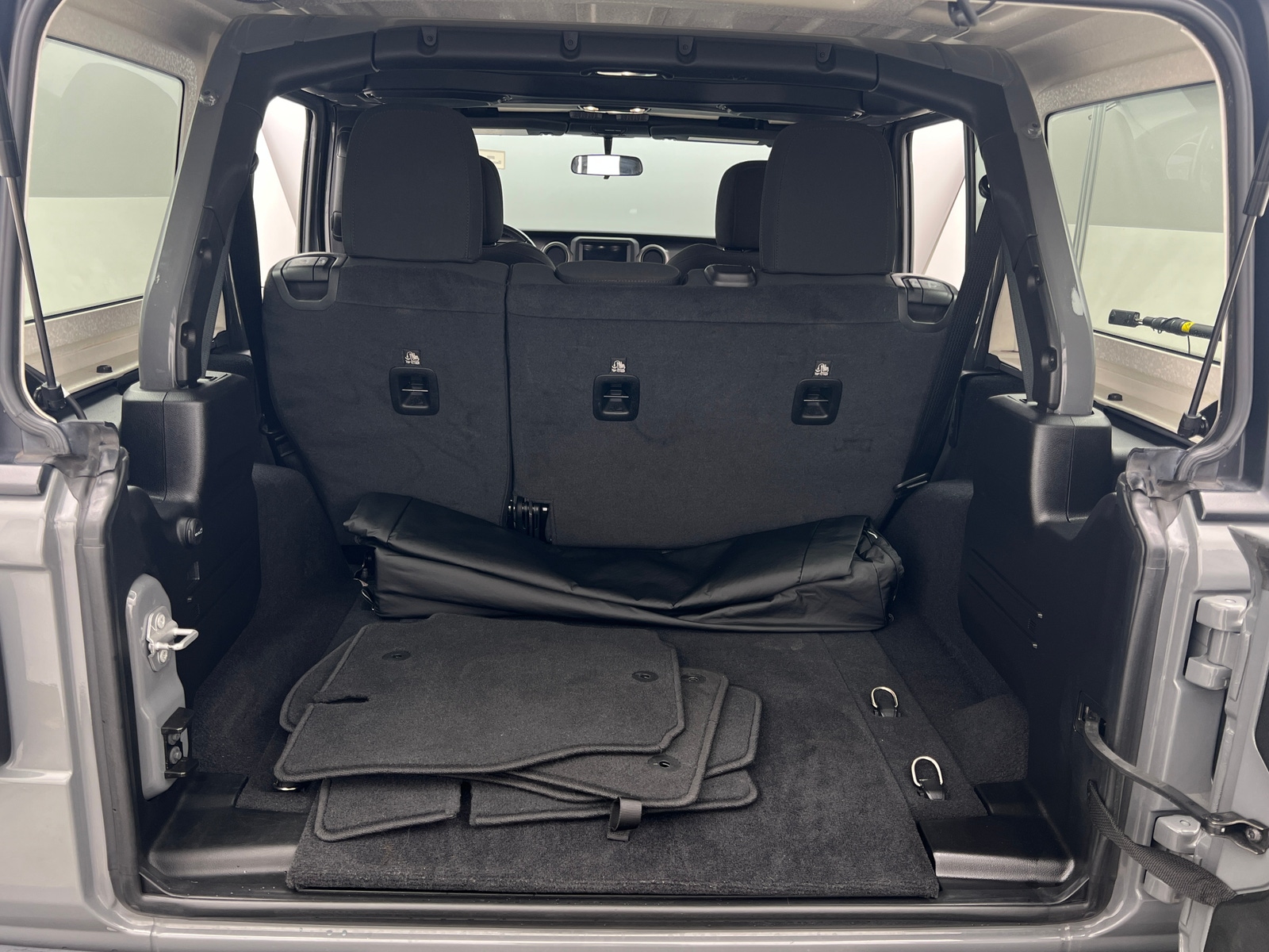 Thumbnail: 2021 Jeep Wrangler - 7