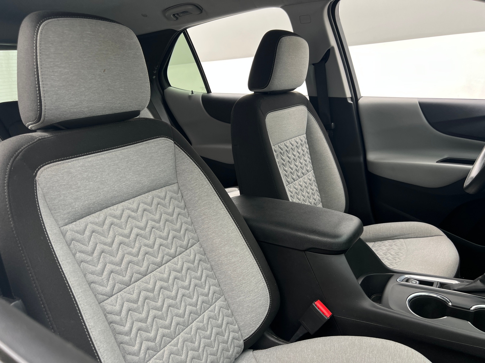 Thumbnail: 2023 Chevrolet Equinox - 2