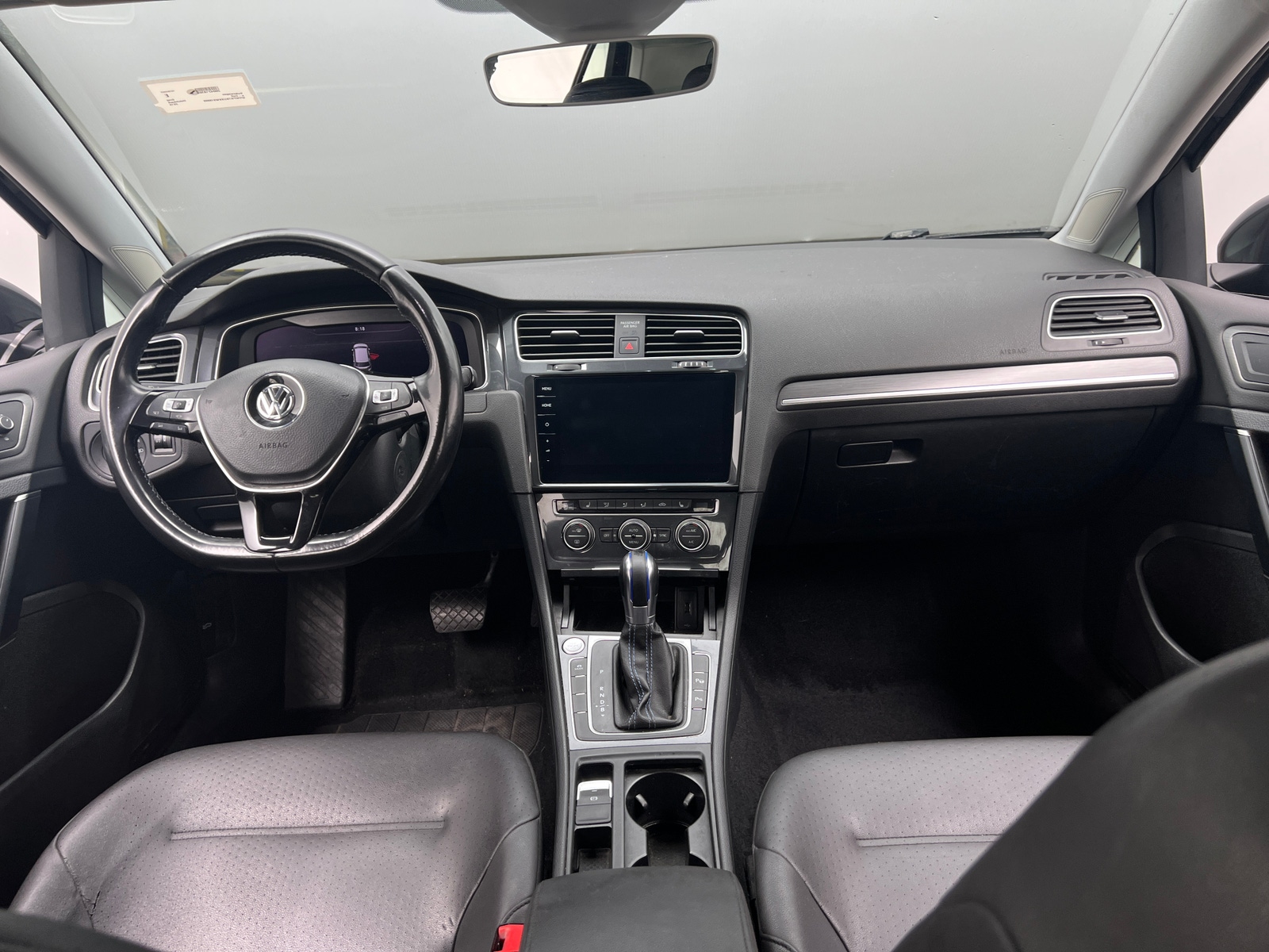 Thumbnail: 2019 Volkswagen e-Golf - 2