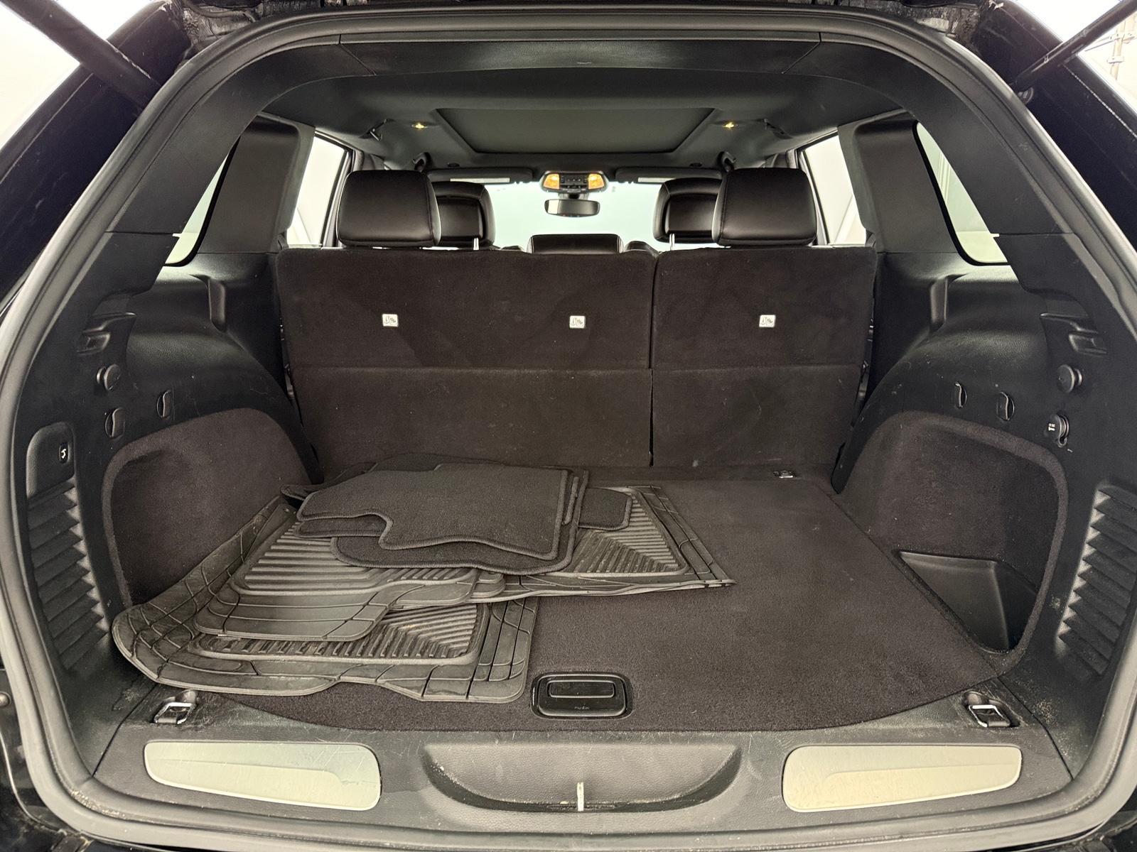 Thumbnail: 2019 Jeep Grand Cherokee - 6