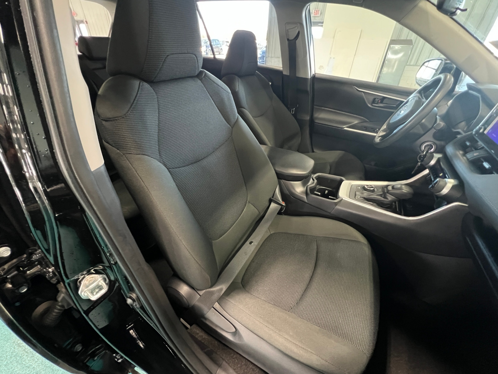 Thumbnail: 2025 Toyota RAV4 - 2